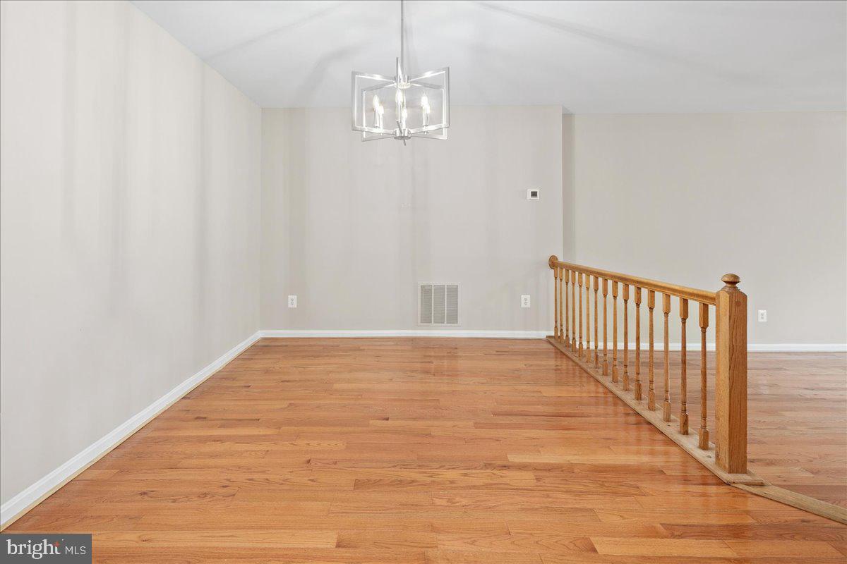 COUNTRY CREEK - Residential