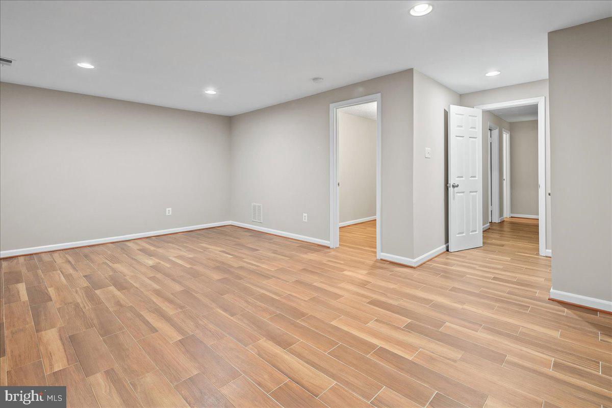 COUNTRY CREEK - Residential