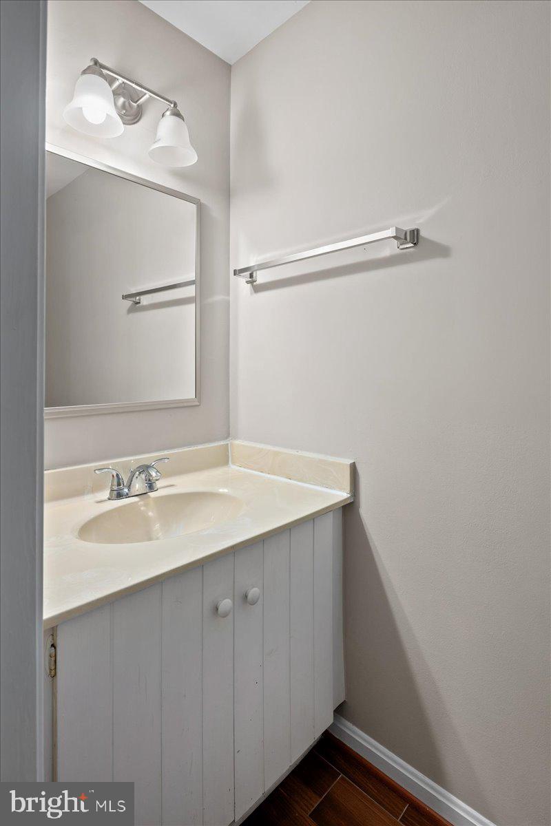 COUNTRY CREEK - Residential