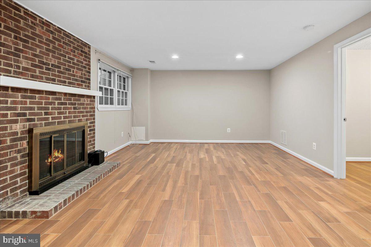 COUNTRY CREEK - Residential