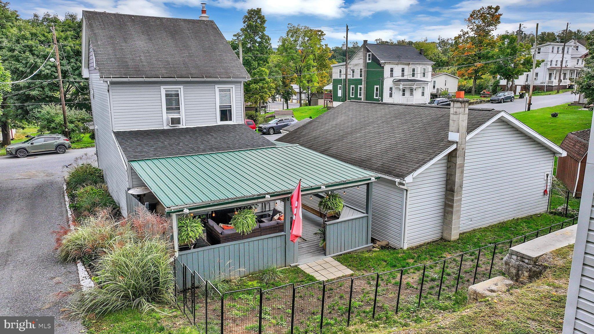 215 WILLING STREET
