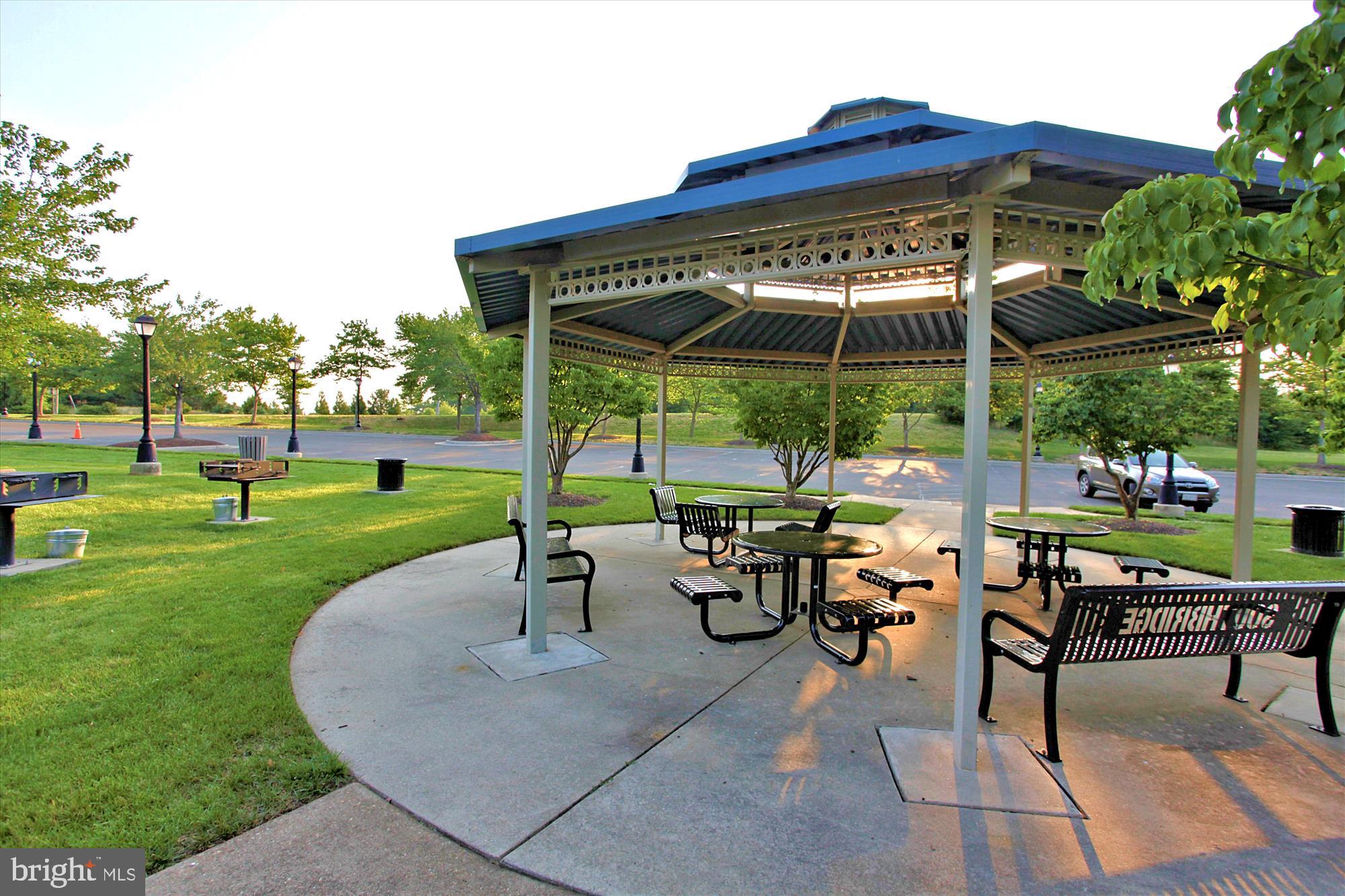 WAYSIDE VILLAGE - Residential