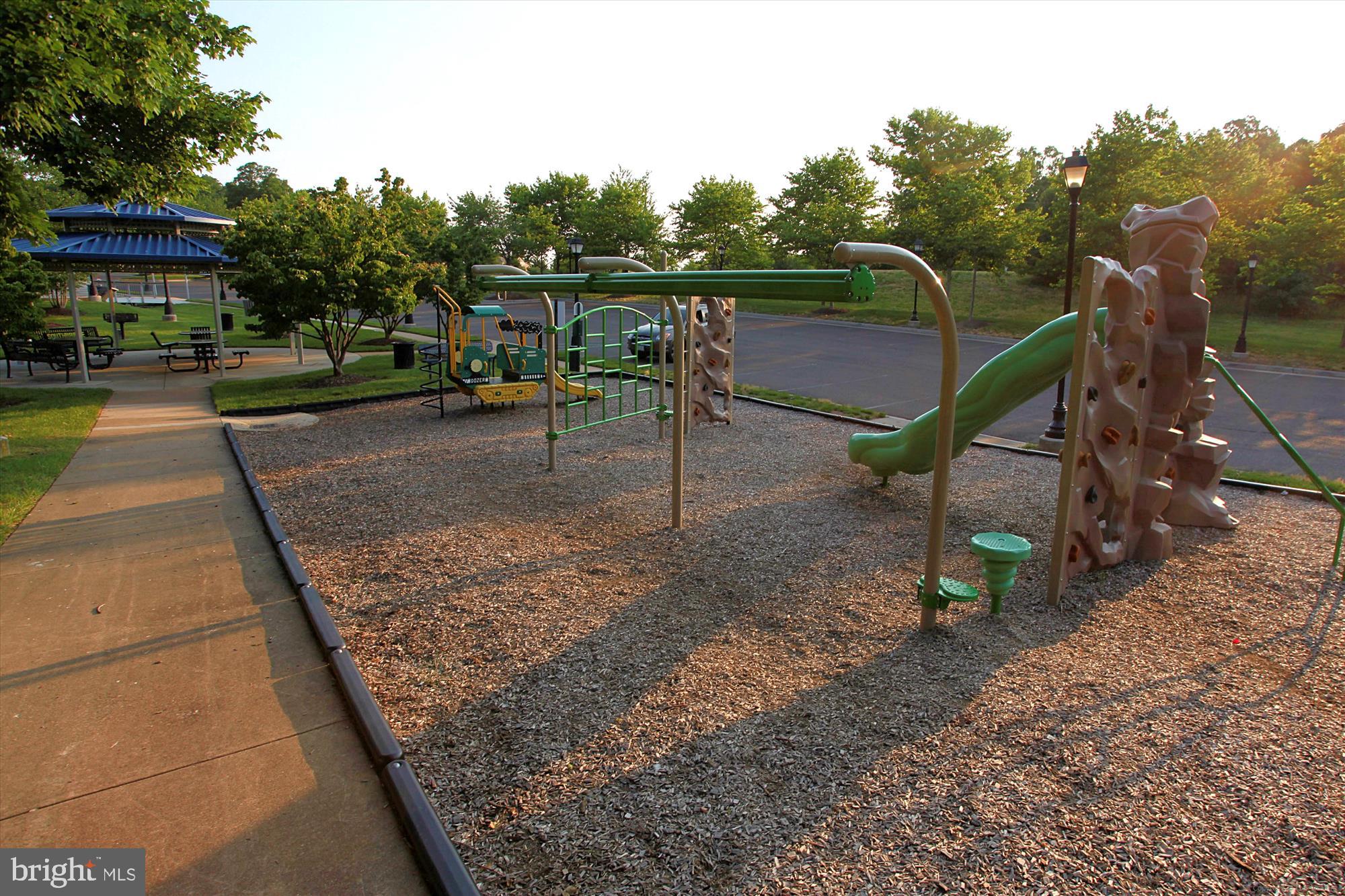 WAYSIDE VILLAGE - Residential