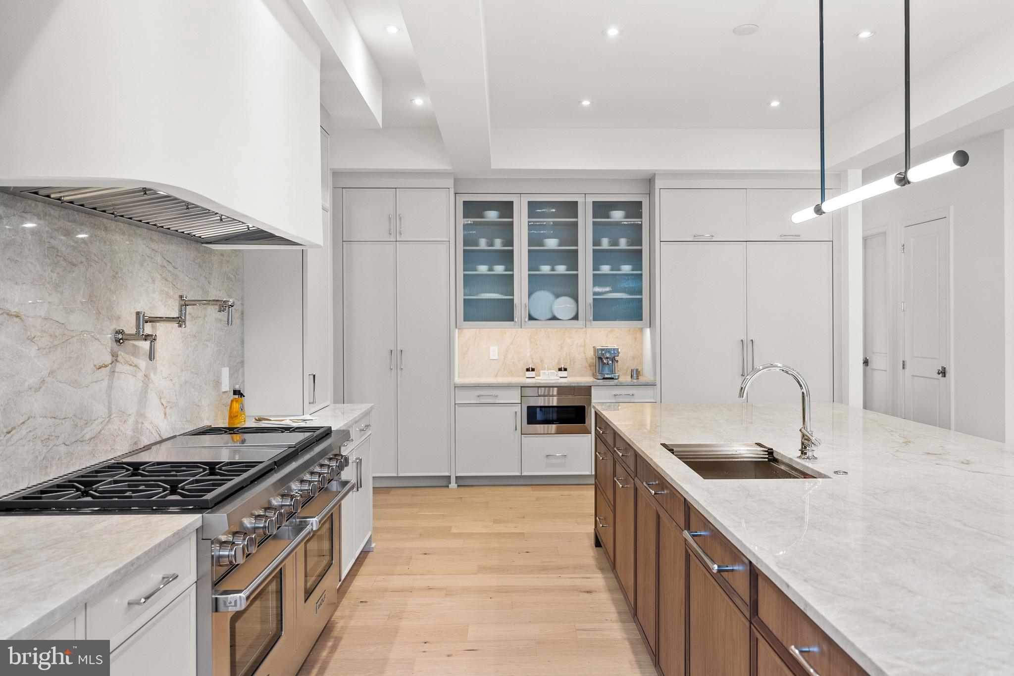 WESLEY HEIGHTS - Residential