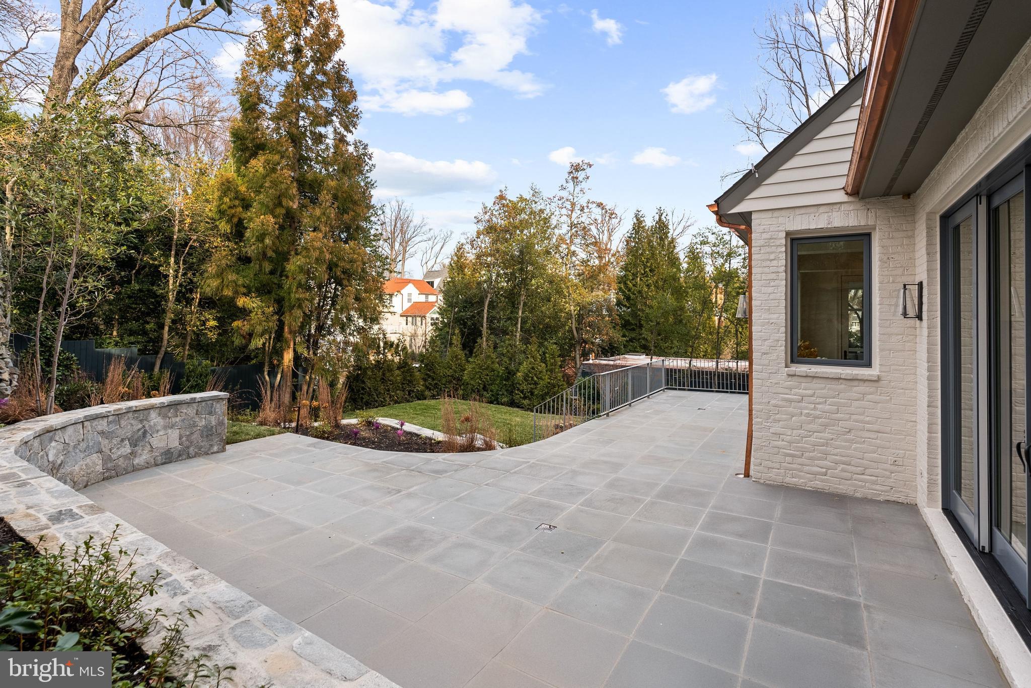 WESLEY HEIGHTS - Residential