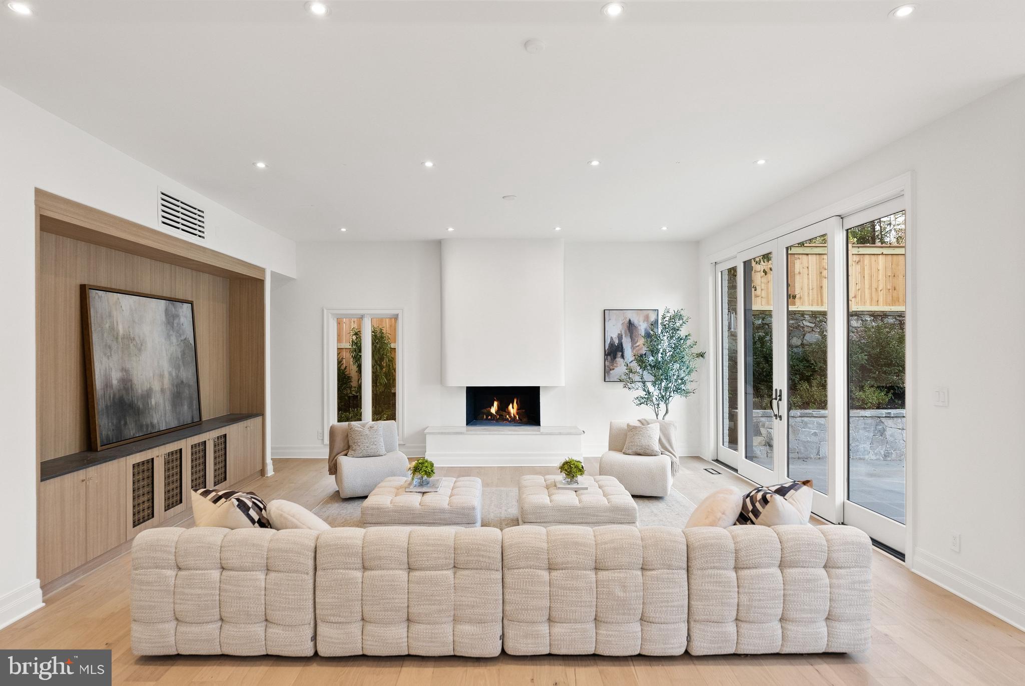 WESLEY HEIGHTS - Residential