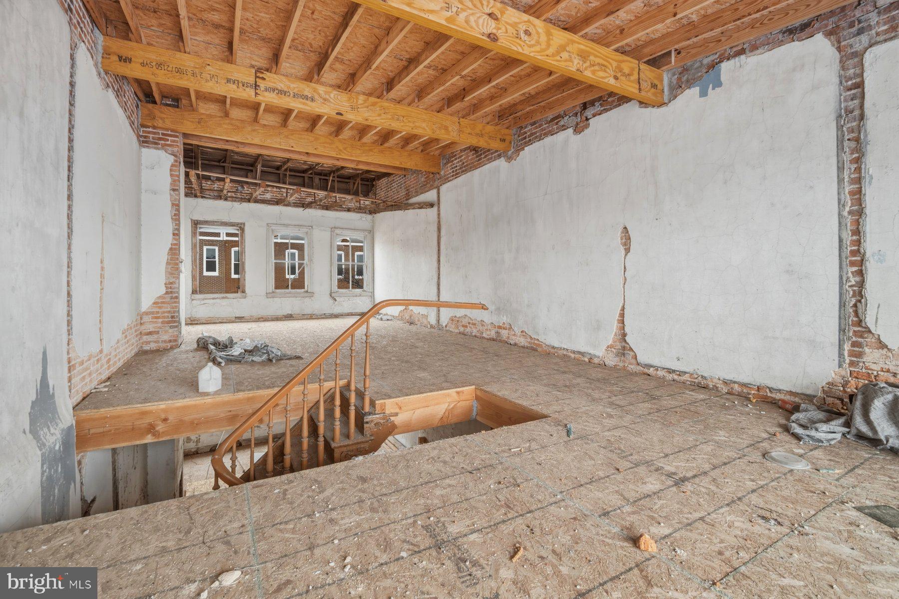 HERITAGE CROSSING - Residential