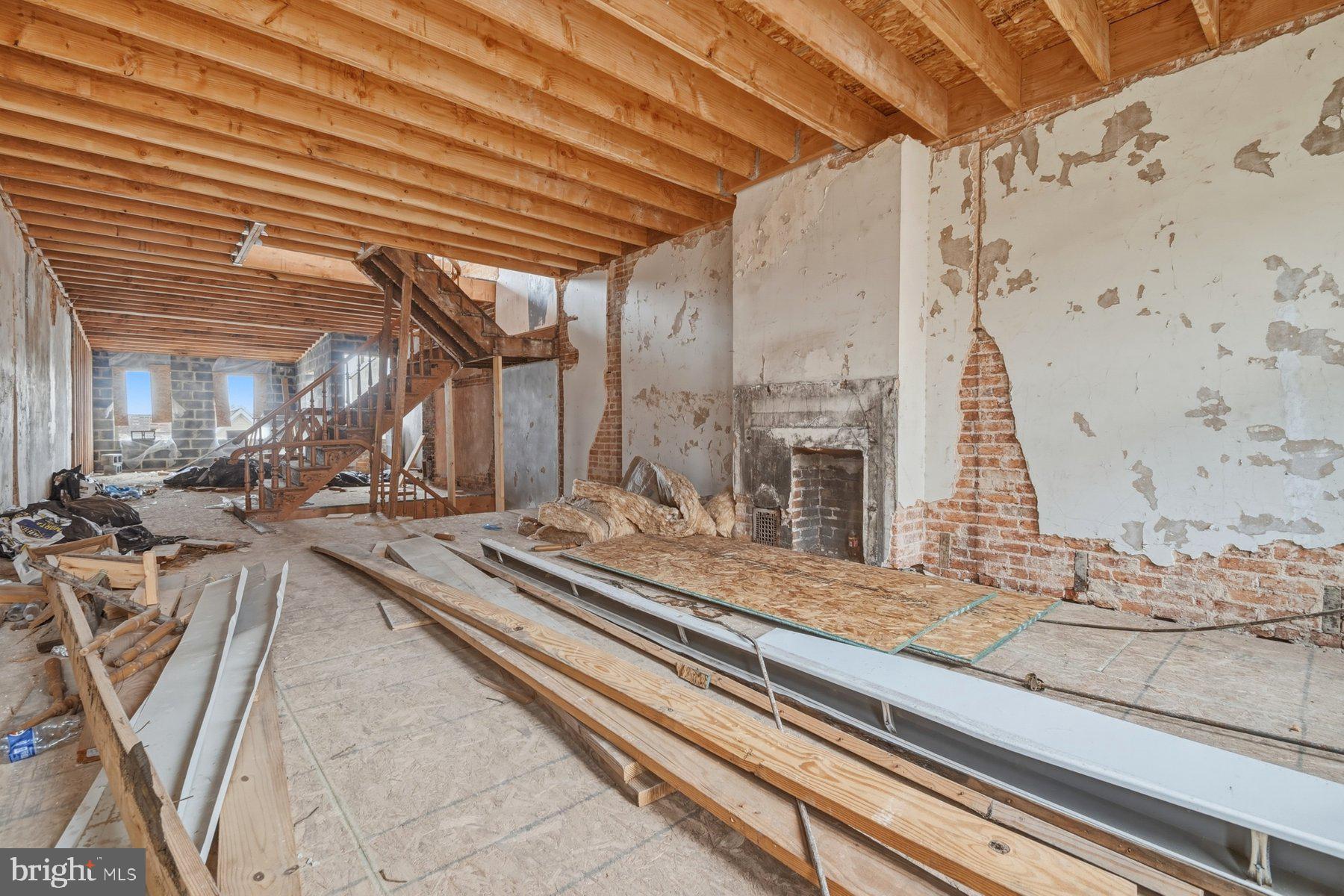 HERITAGE CROSSING - Residential