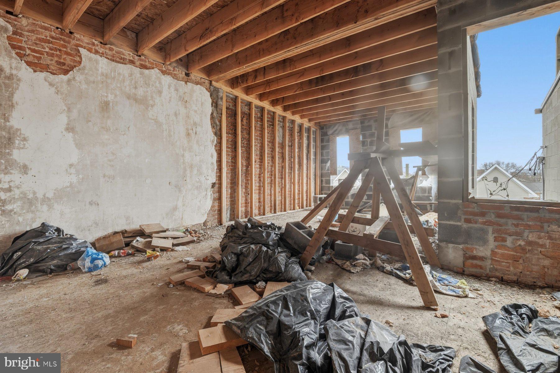 HERITAGE CROSSING - Residential