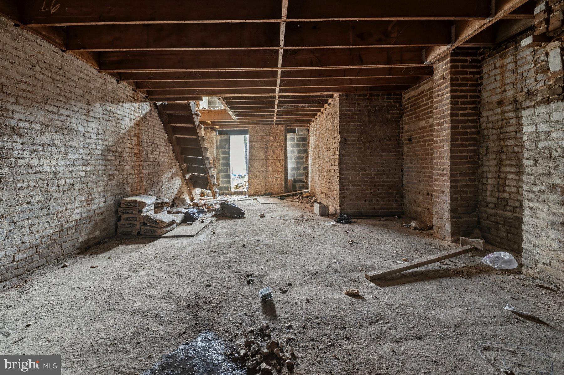 HERITAGE CROSSING - Residential