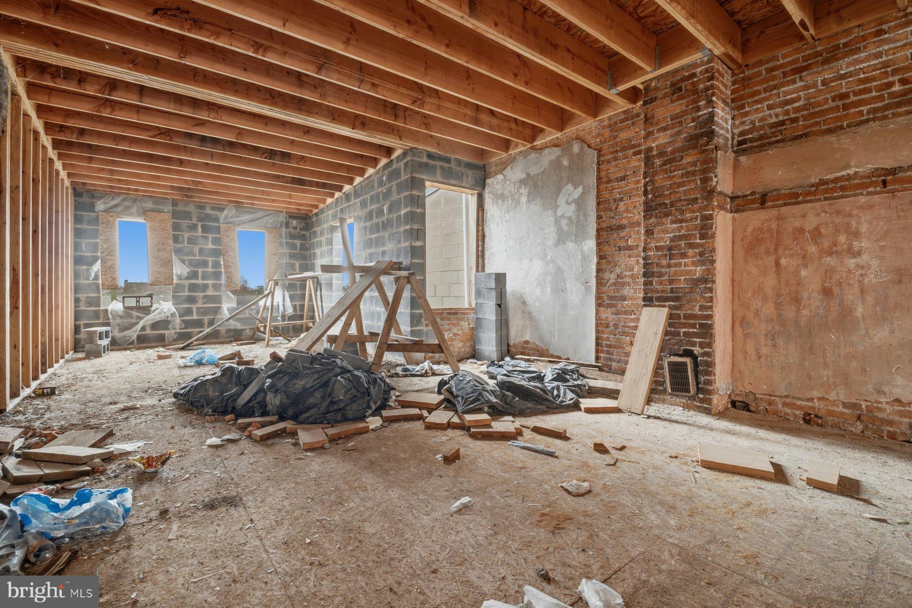 HERITAGE CROSSING - Residential