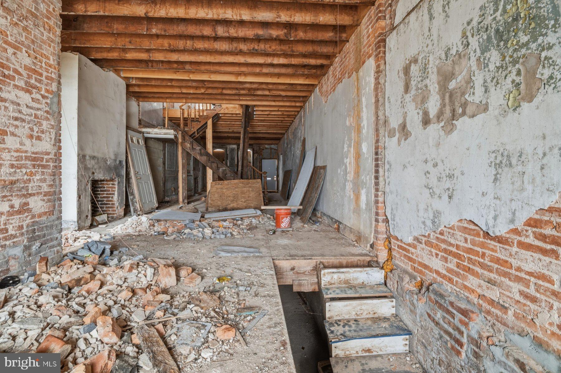 HERITAGE CROSSING - Residential