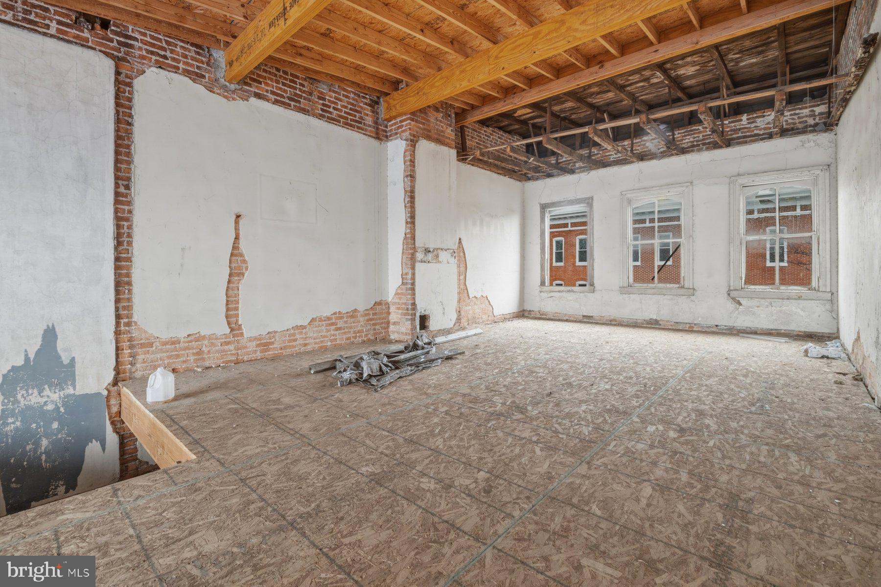 HERITAGE CROSSING - Residential