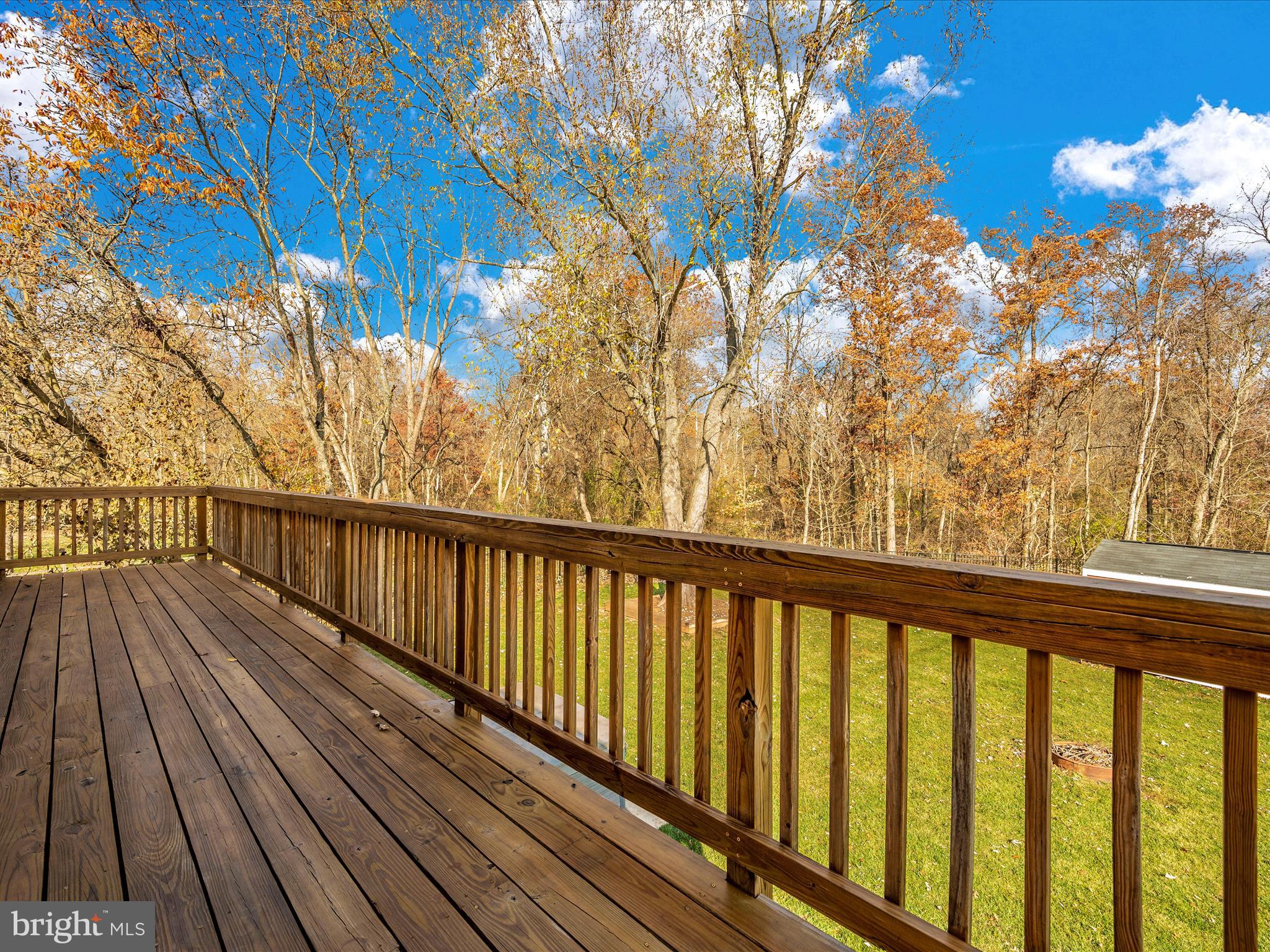 POOLESVILLE - Residential