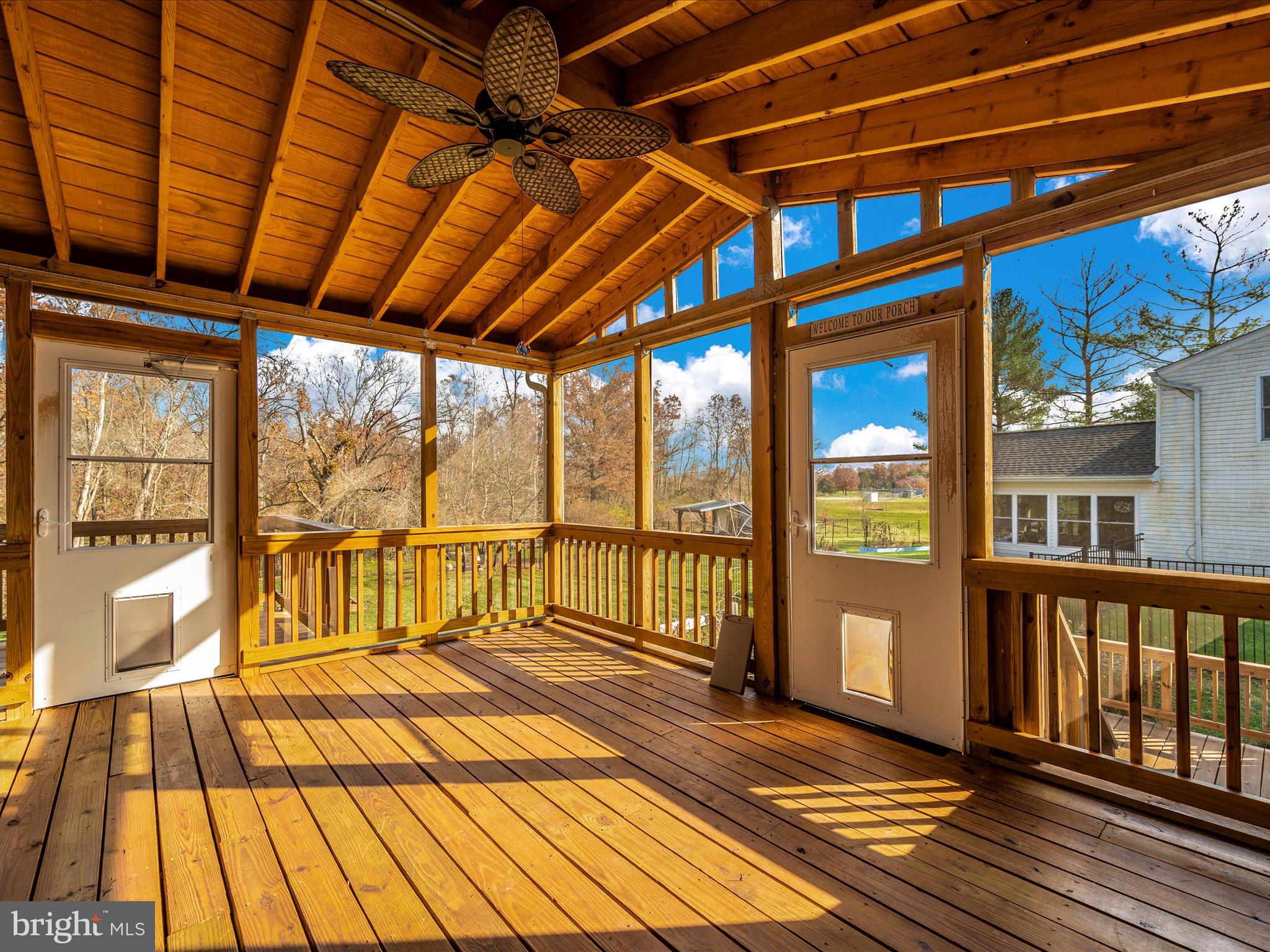 POOLESVILLE - Residential