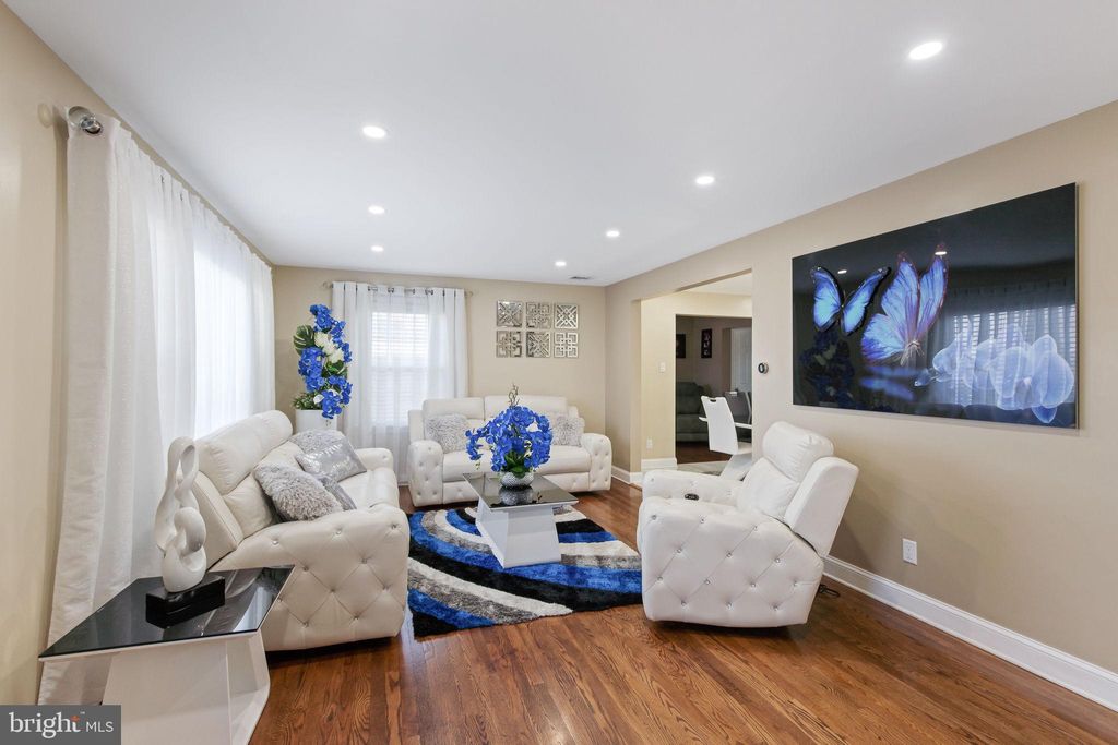 Photo of 1944 HEMLOCK RD, LANCASTER, PA 17603 (MLS # PALA2031150)