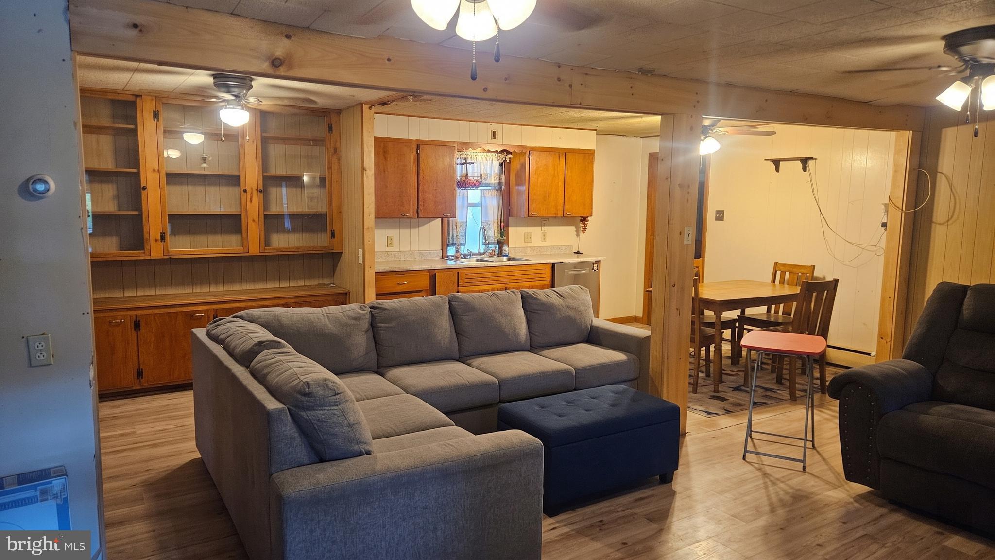 1043 CLEMMERS MILL ROAD