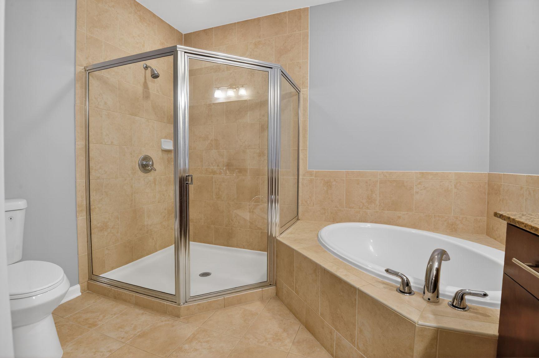 SPECTRUM CONDO - Residential