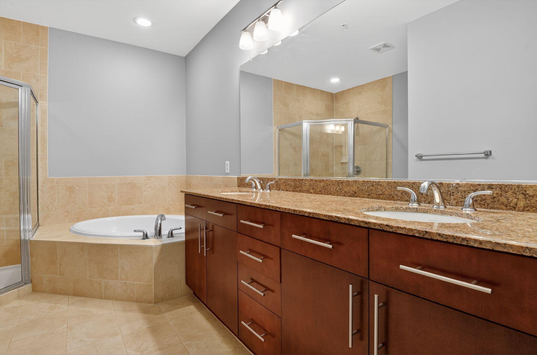 SPECTRUM CONDO - Residential