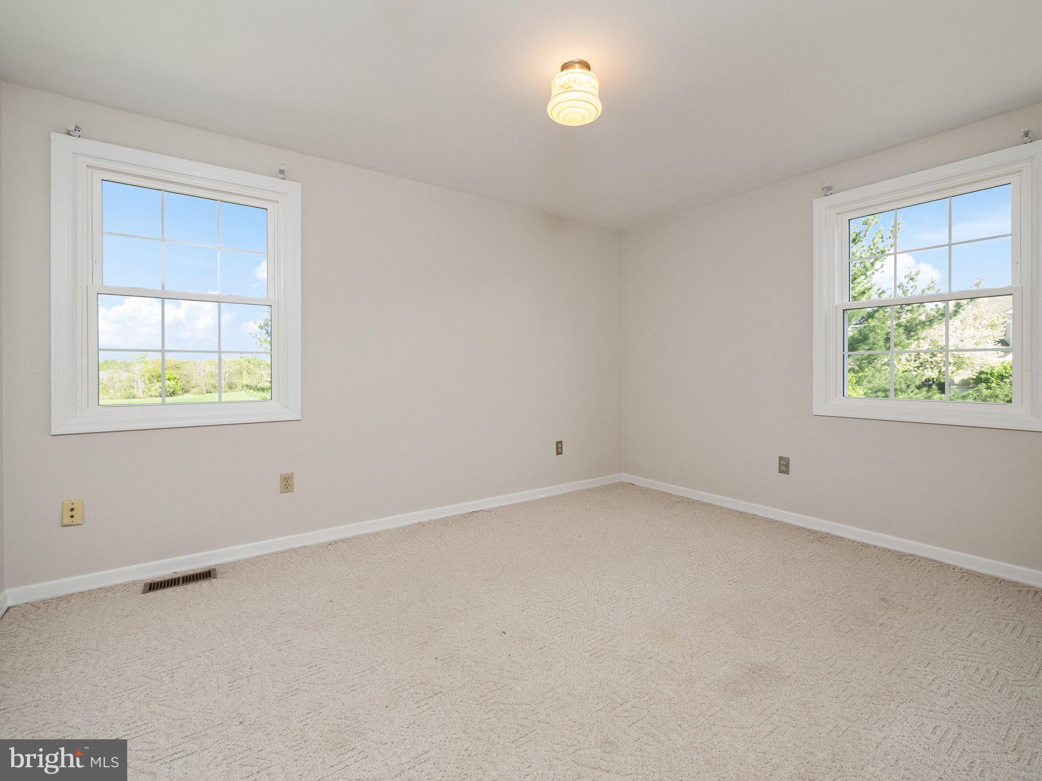 HILLCREST HUNT - Residential