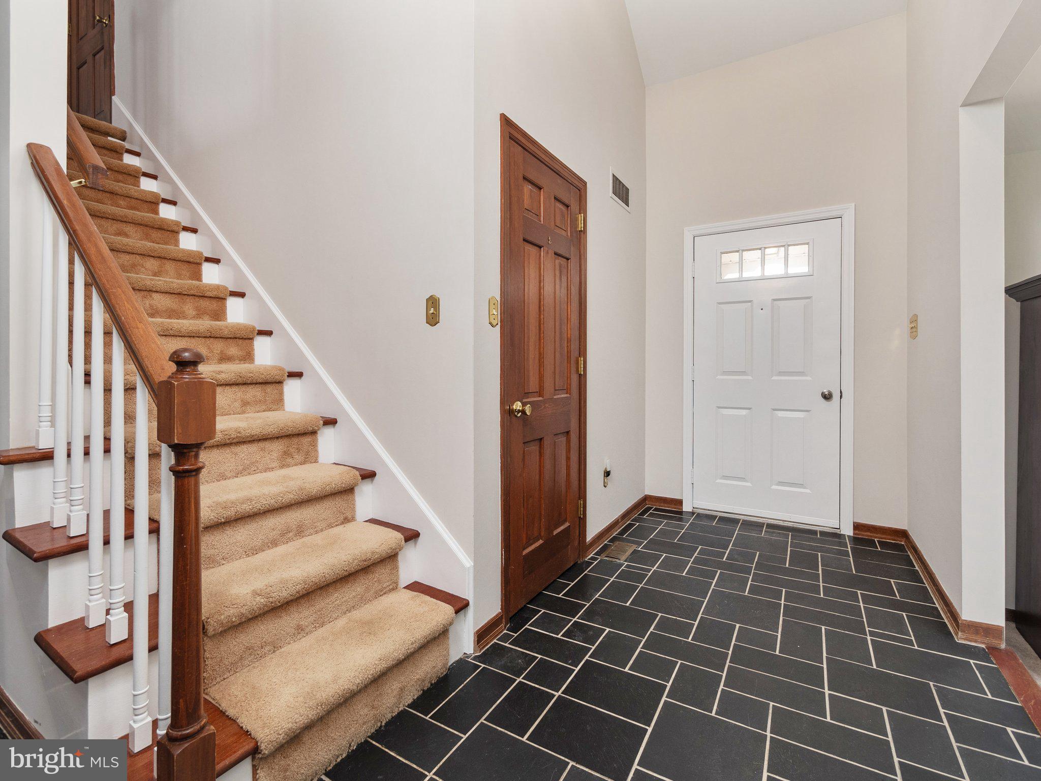 HILLCREST HUNT - Residential