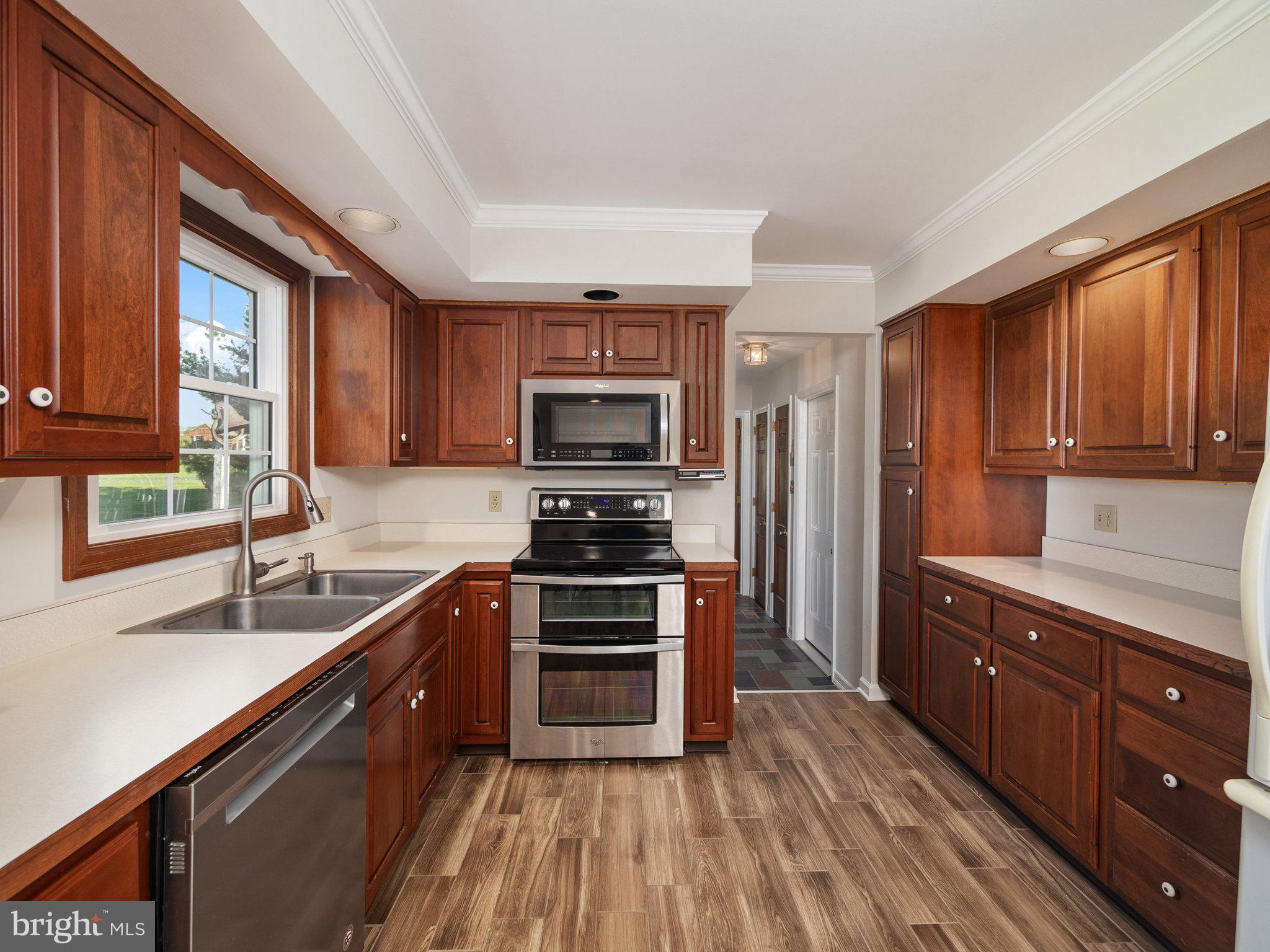 HILLCREST HUNT - Residential