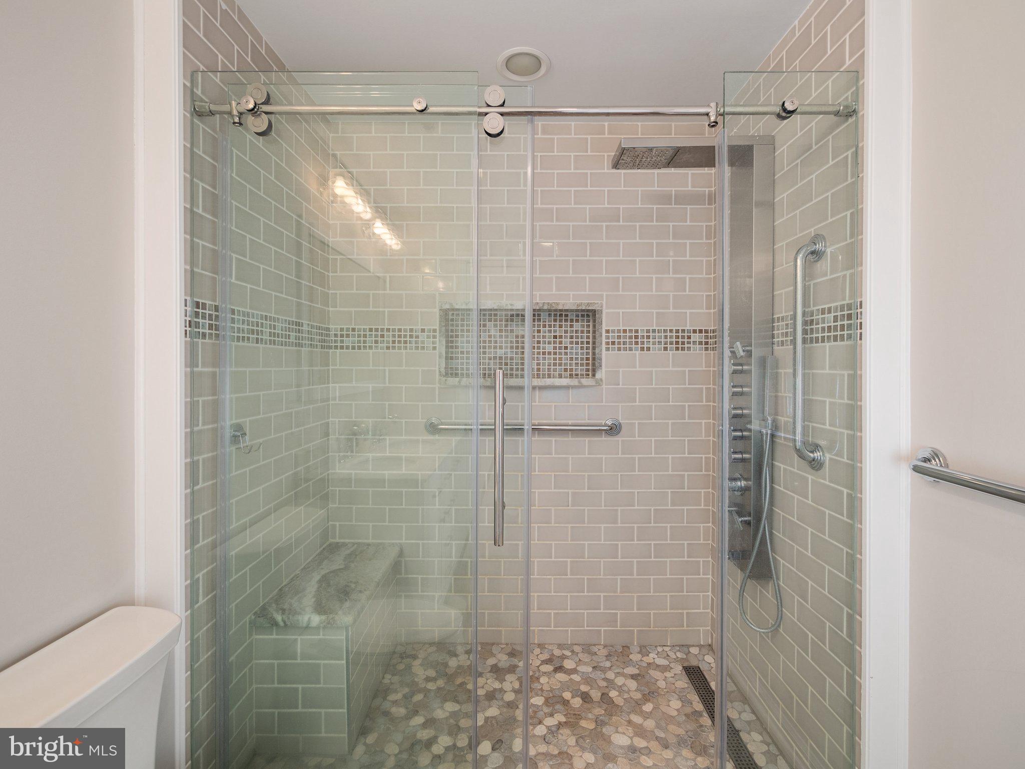 HILLCREST HUNT - Residential