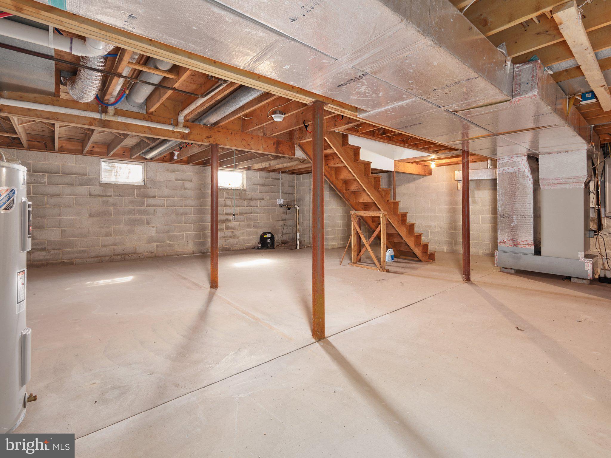 HILLCREST HUNT - Residential