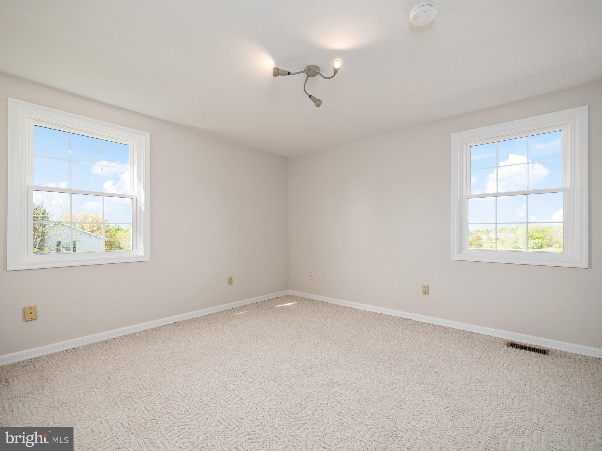 HILLCREST HUNT - Residential