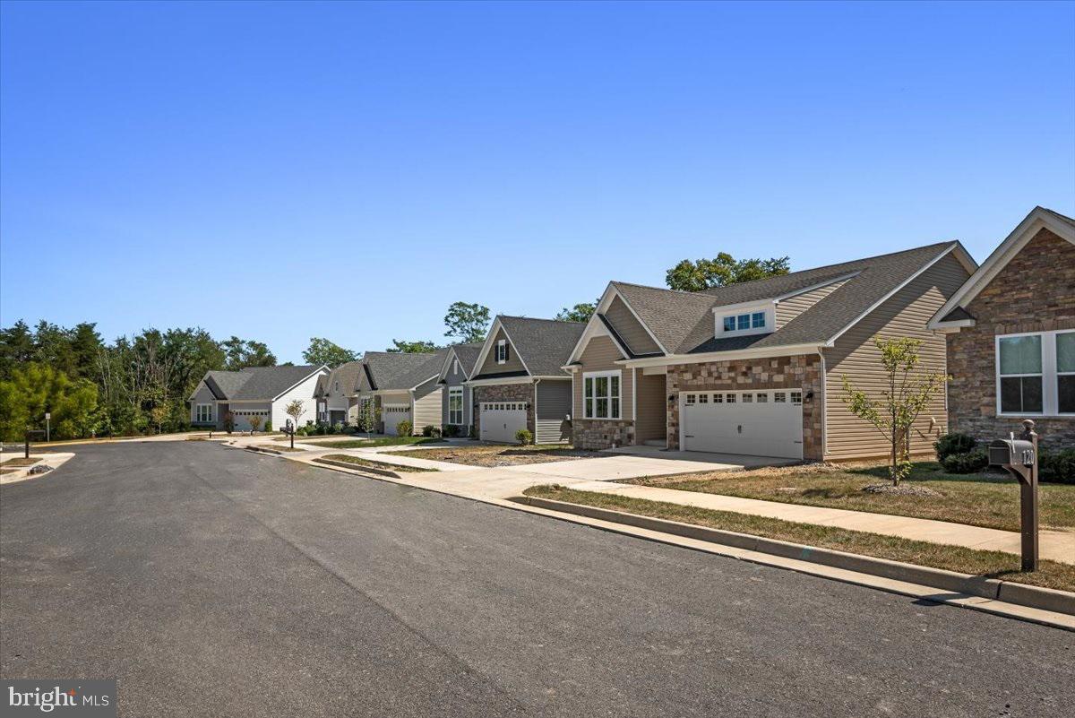 ABRAM'S CHASE - Residential