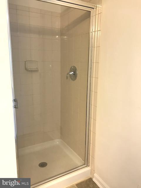 GARRISON WOODS - Residential Lease