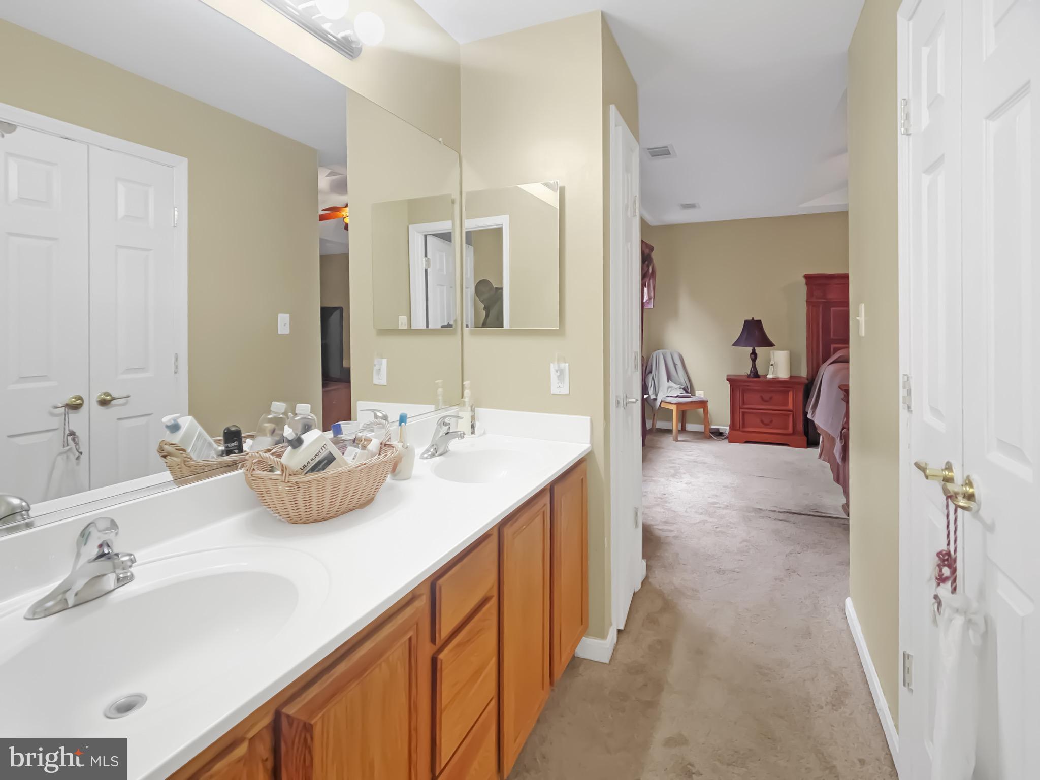 CHESTNUT HILLS - Residential