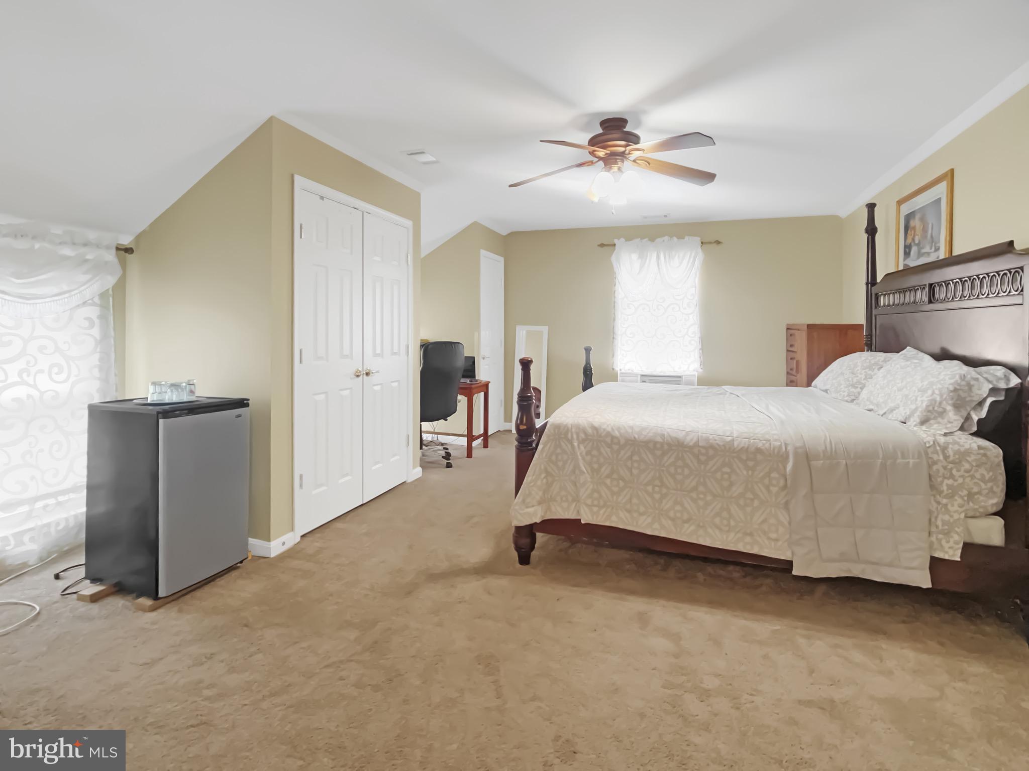 CHESTNUT HILLS - Residential