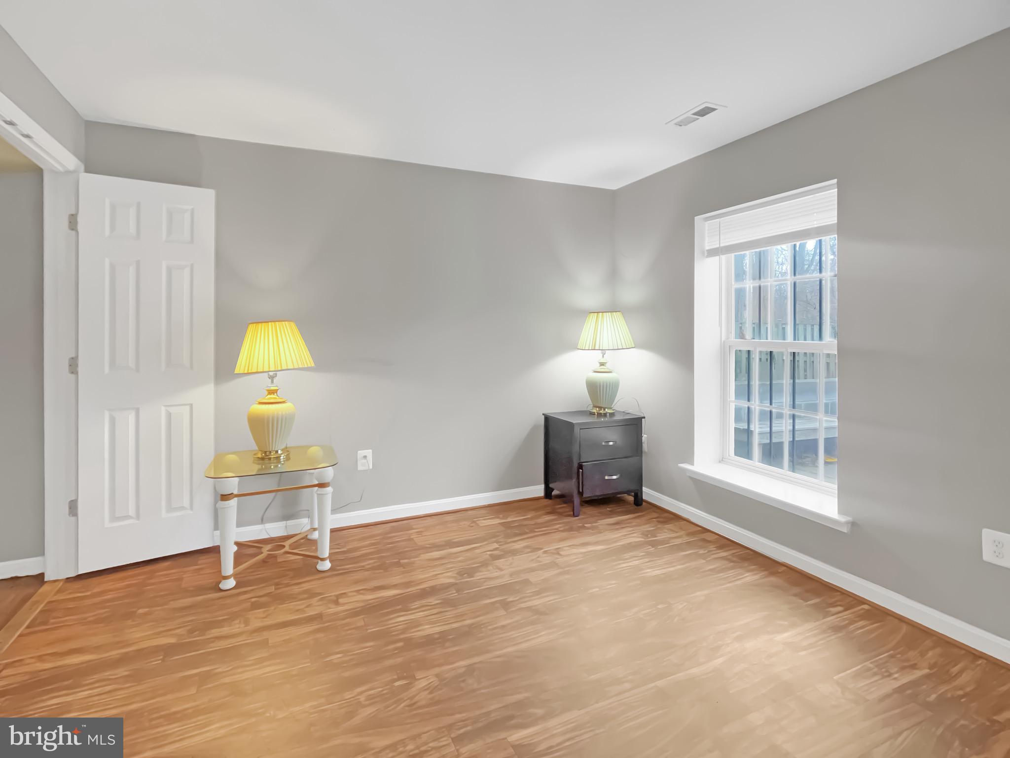 CHESTNUT HILLS - Residential