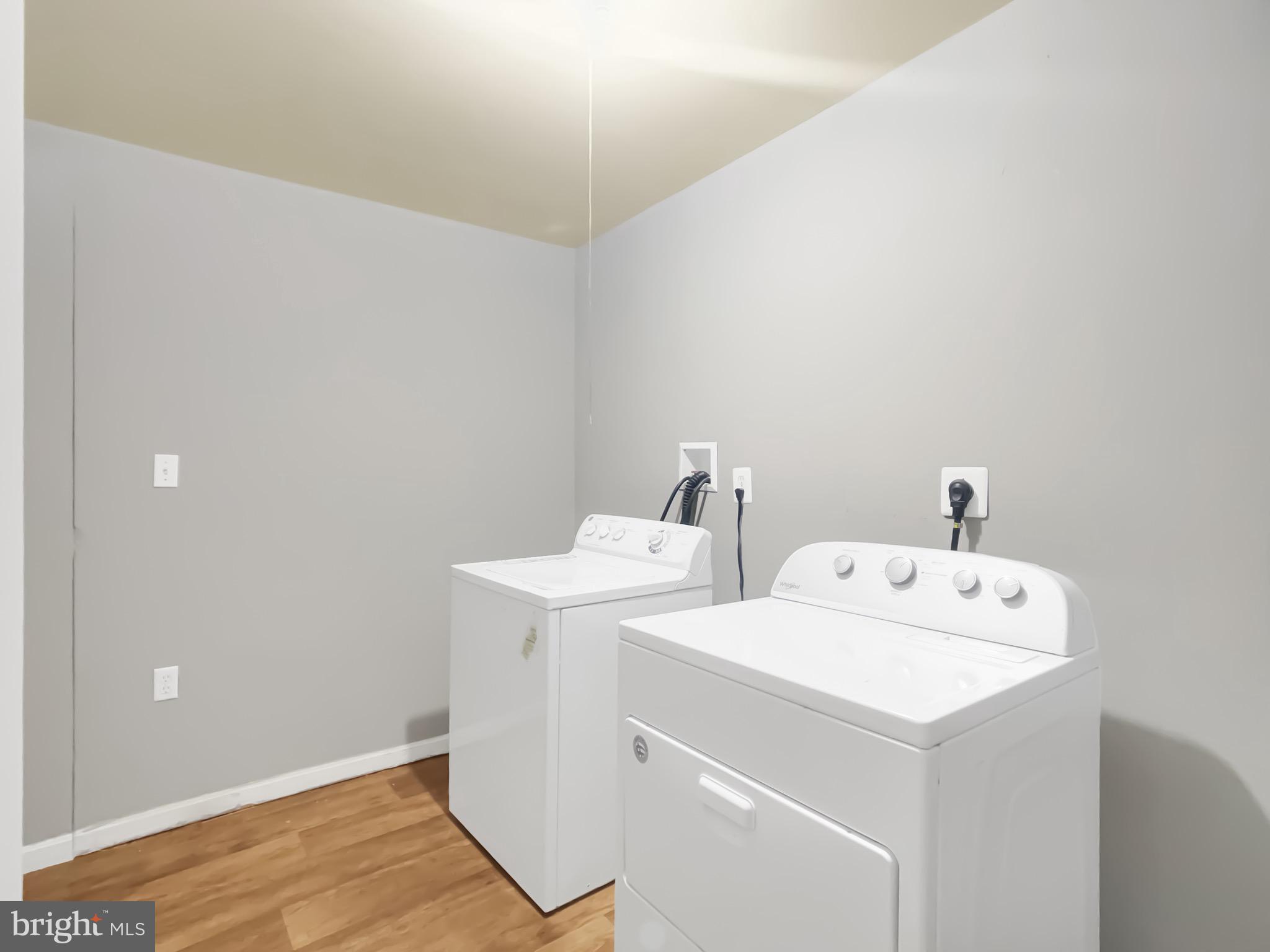 CHESTNUT HILLS - Residential