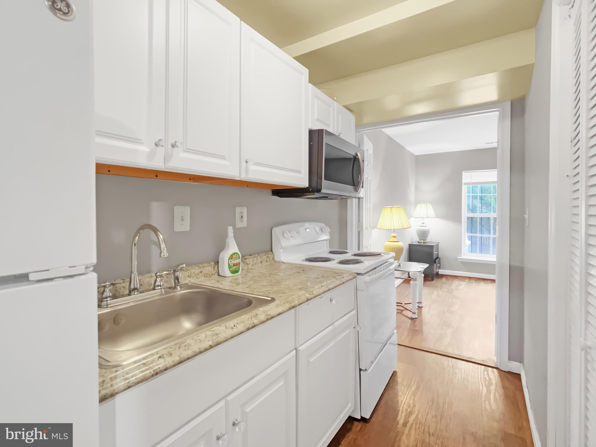 CHESTNUT HILLS - Residential