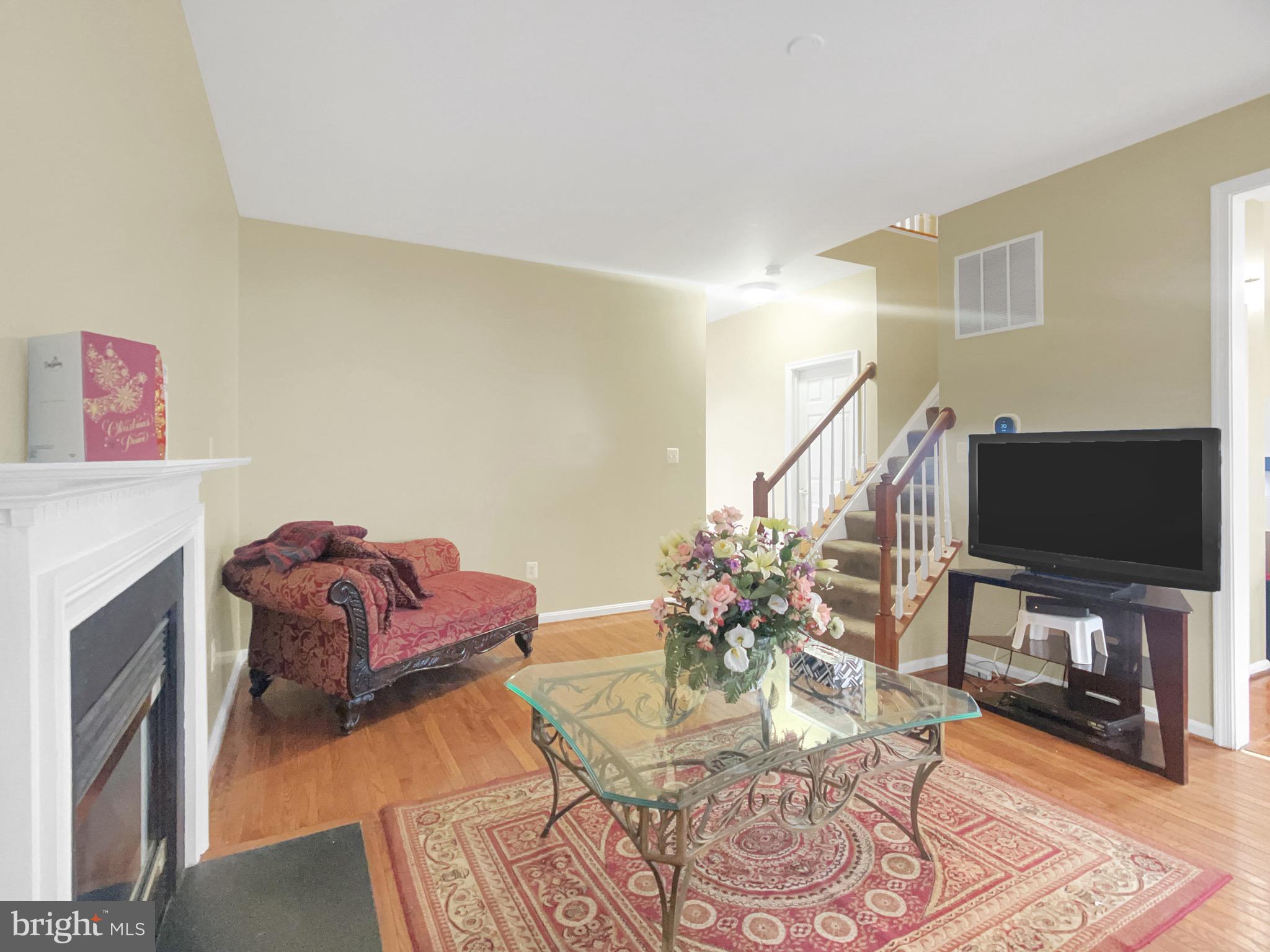 CHESTNUT HILLS - Residential