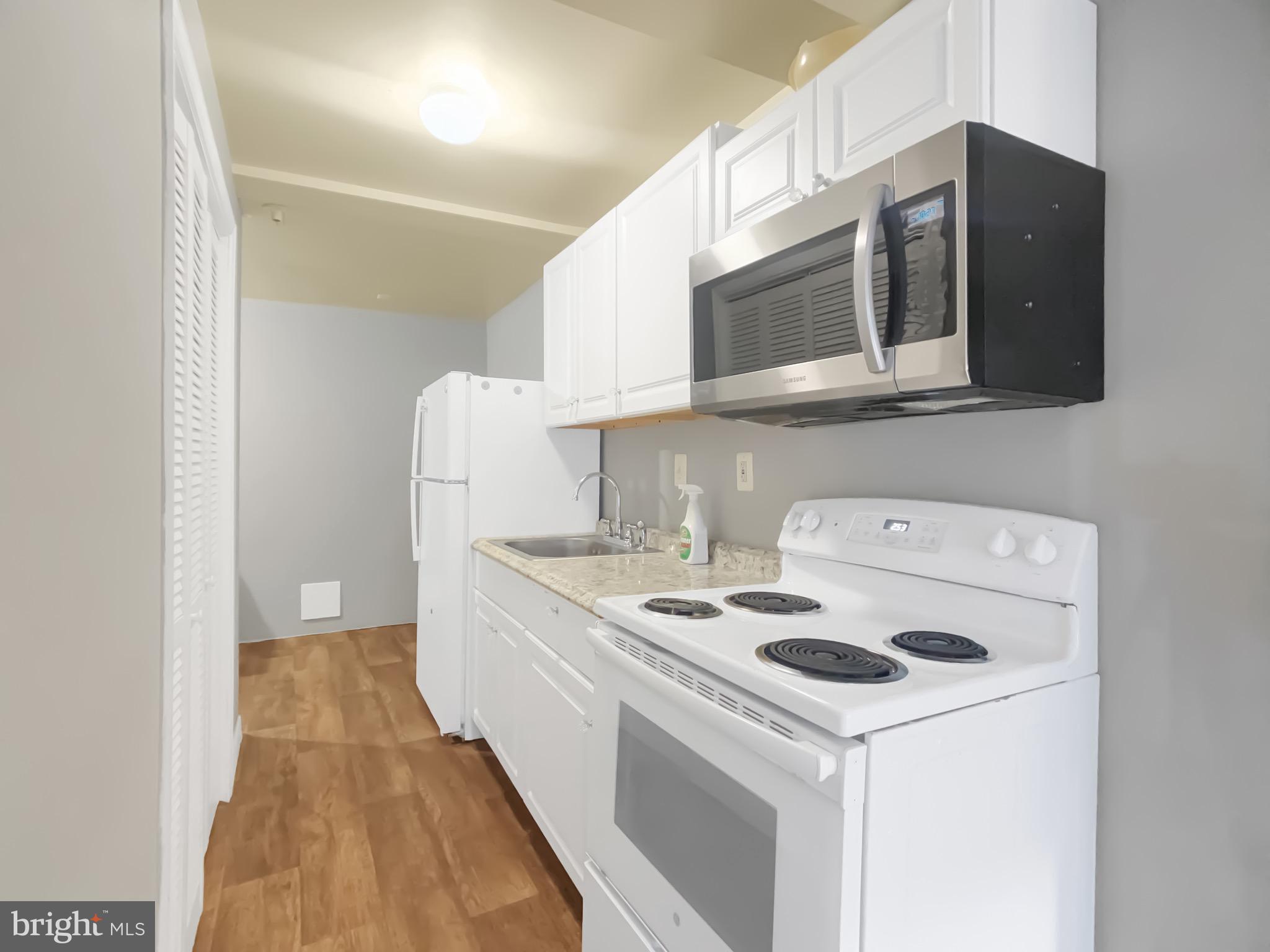 CHESTNUT HILLS - Residential