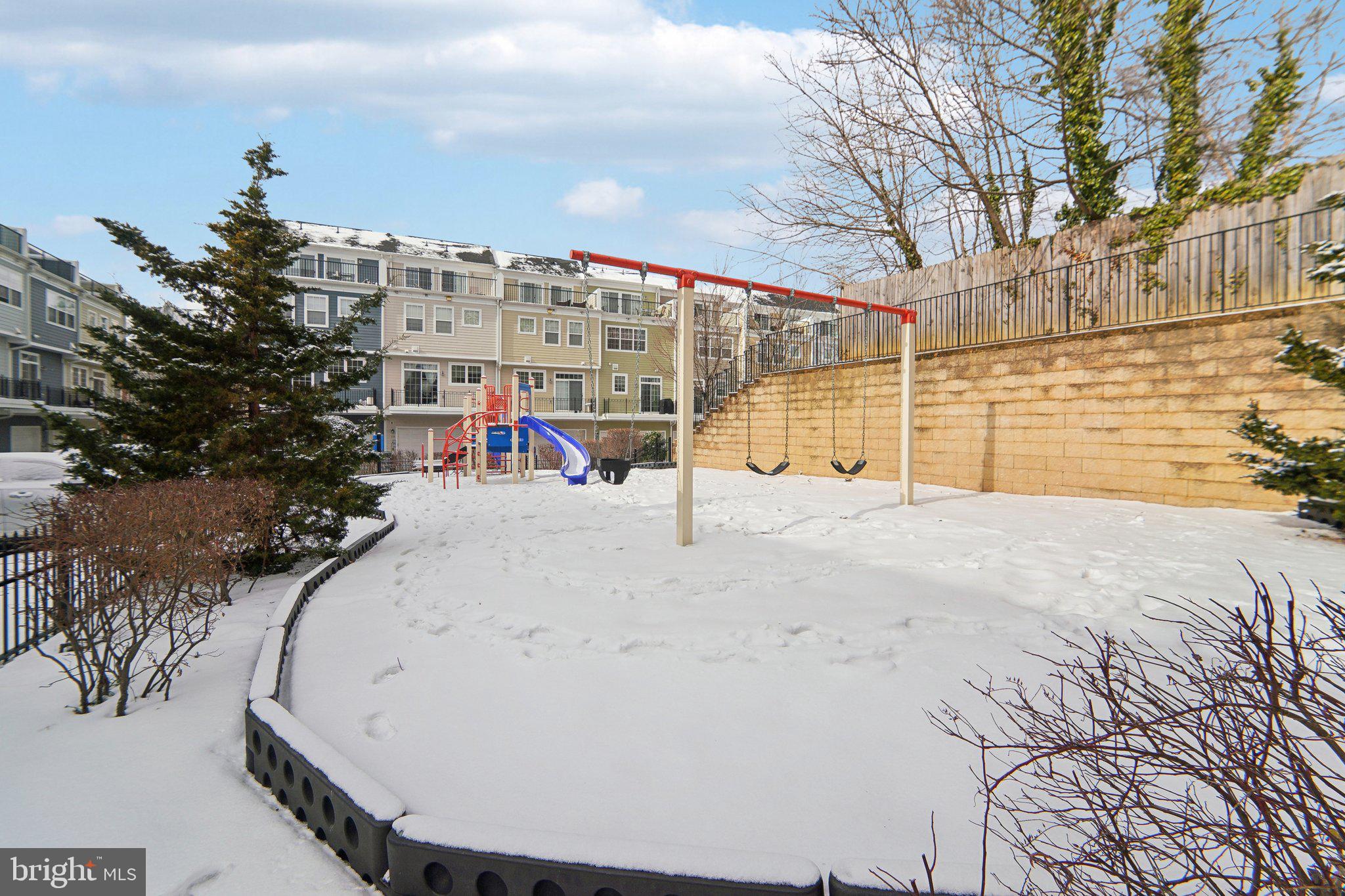 TOWSON GREEN - Residential