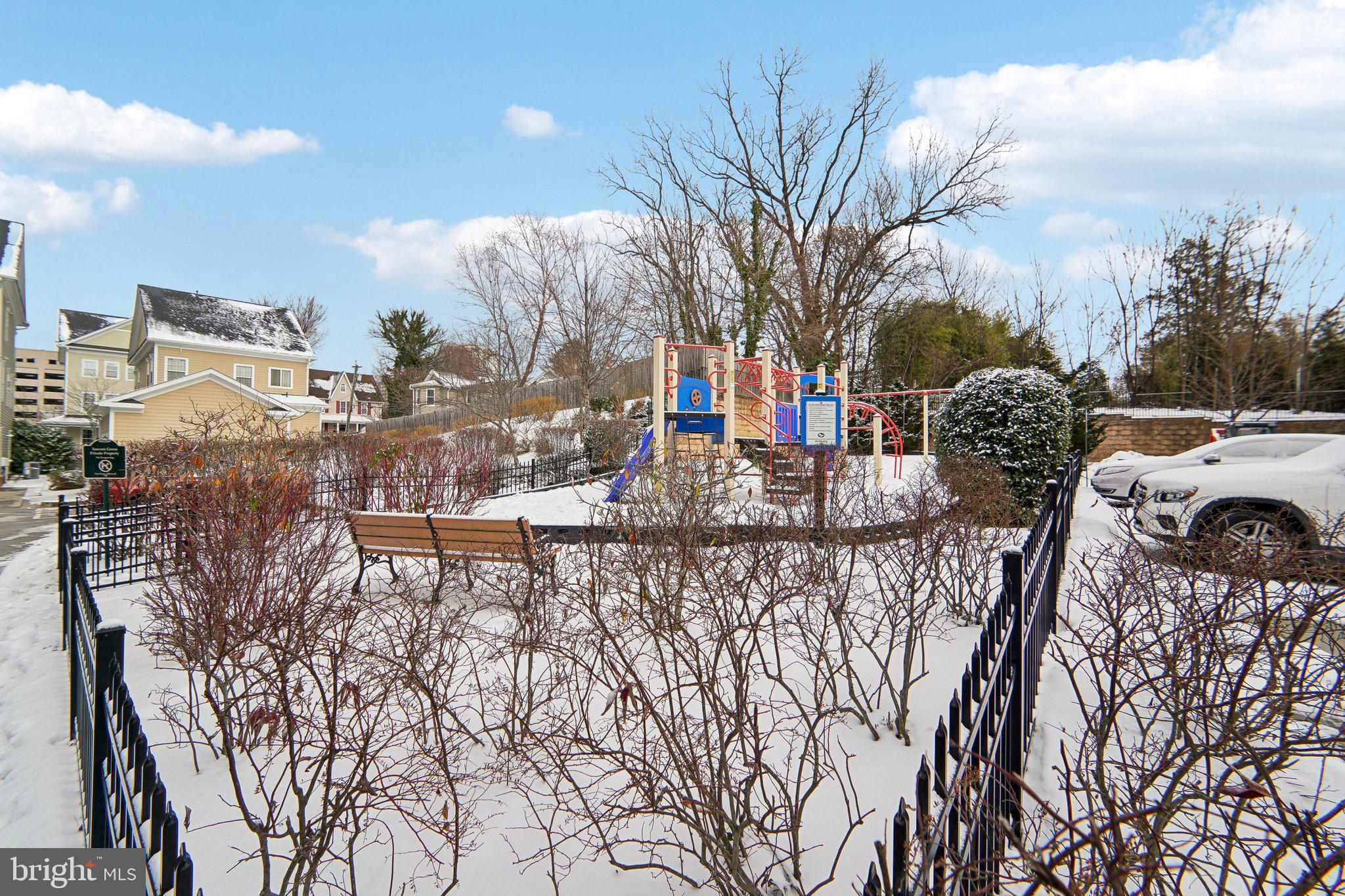 TOWSON GREEN - Residential