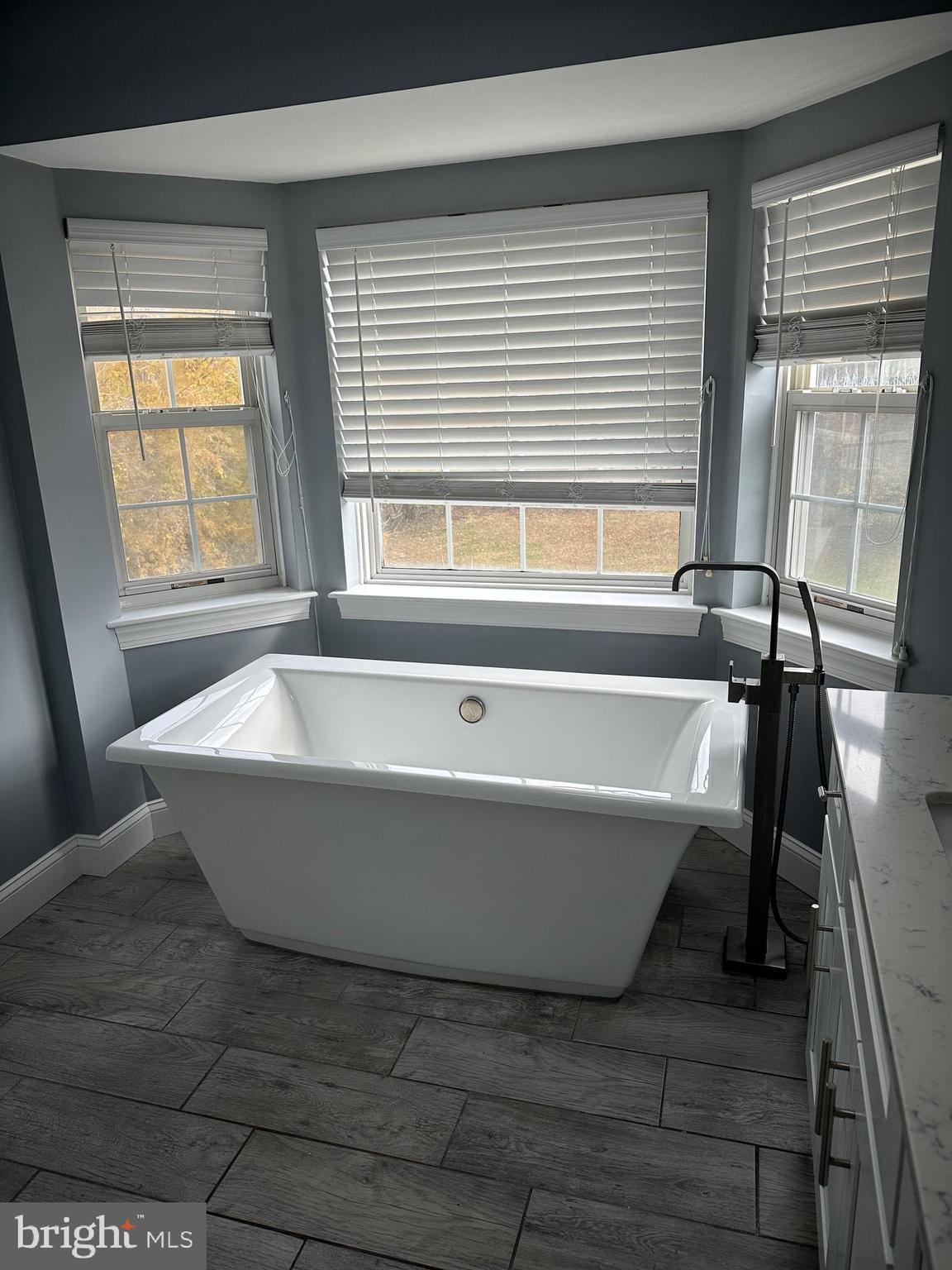 MEWS AT VALLEY FOR - Residential