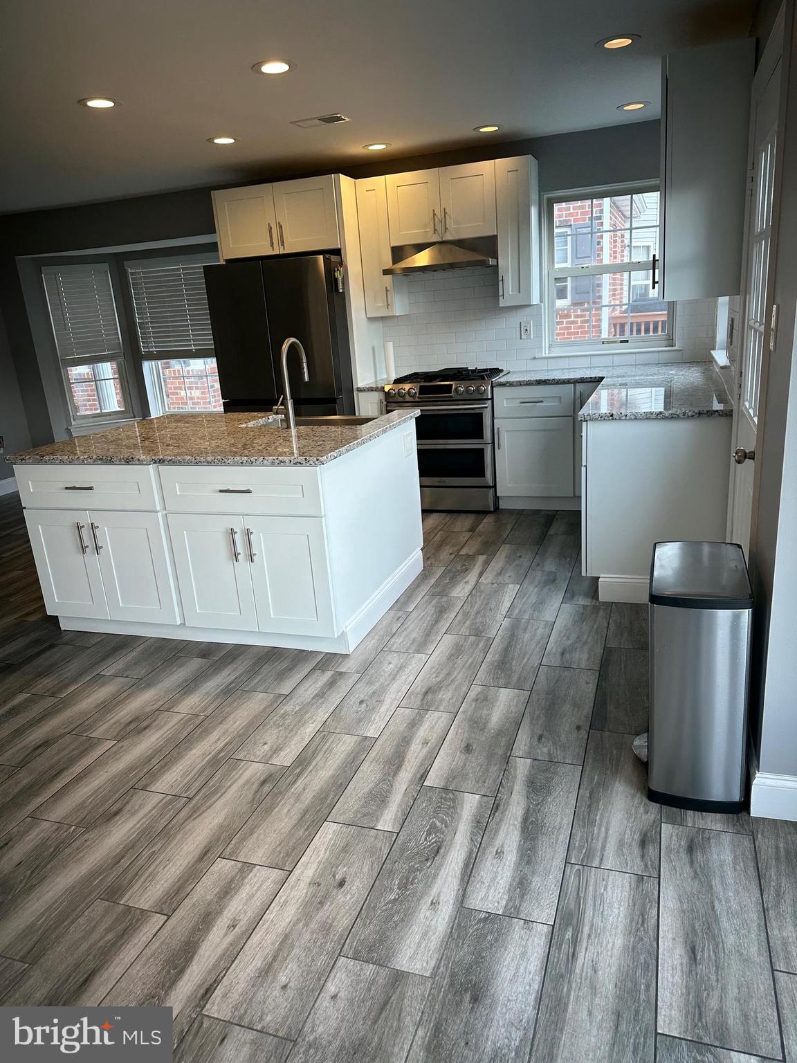 MEWS AT VALLEY FOR - Residential