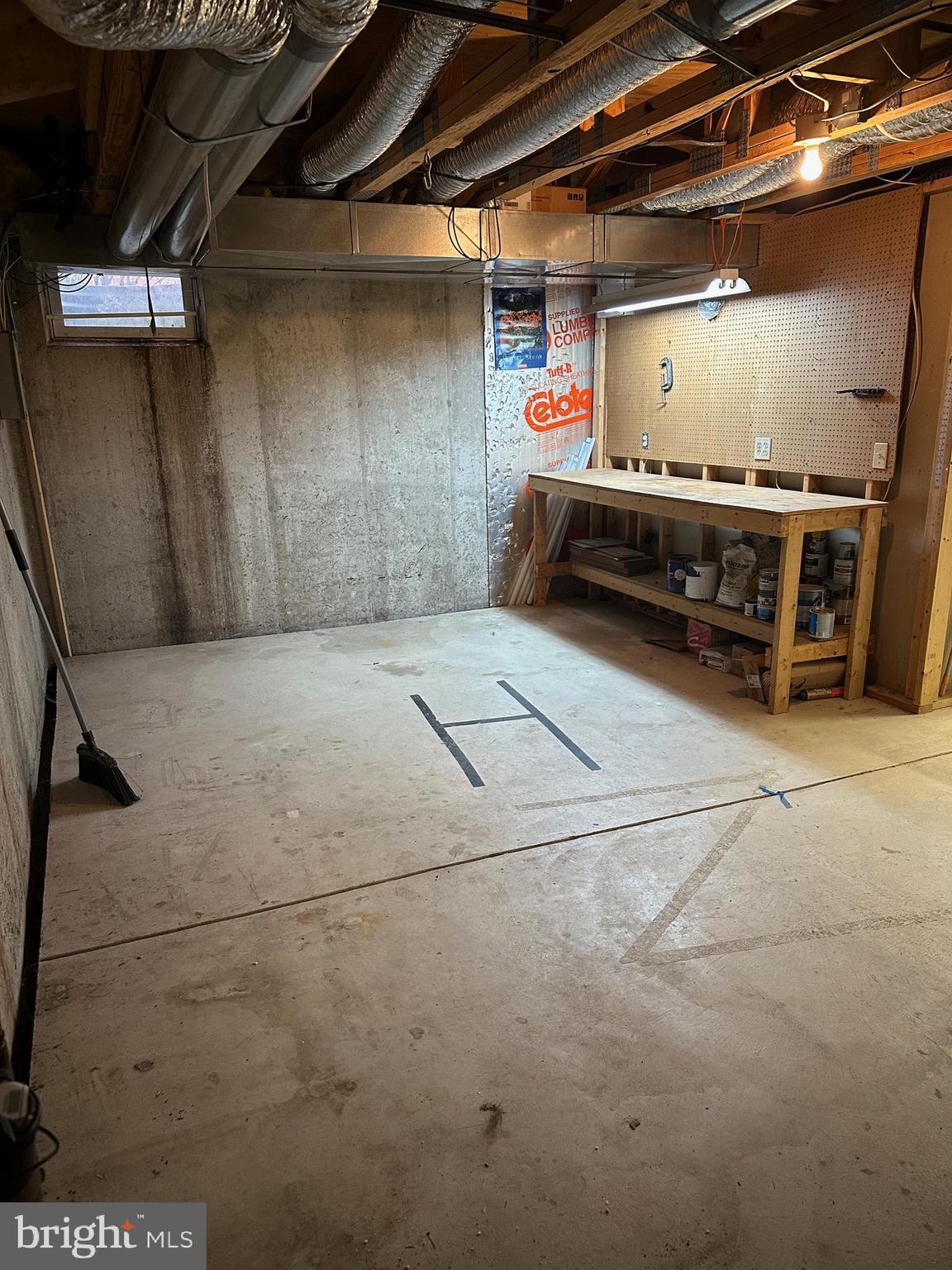 MEWS AT VALLEY FOR - Residential