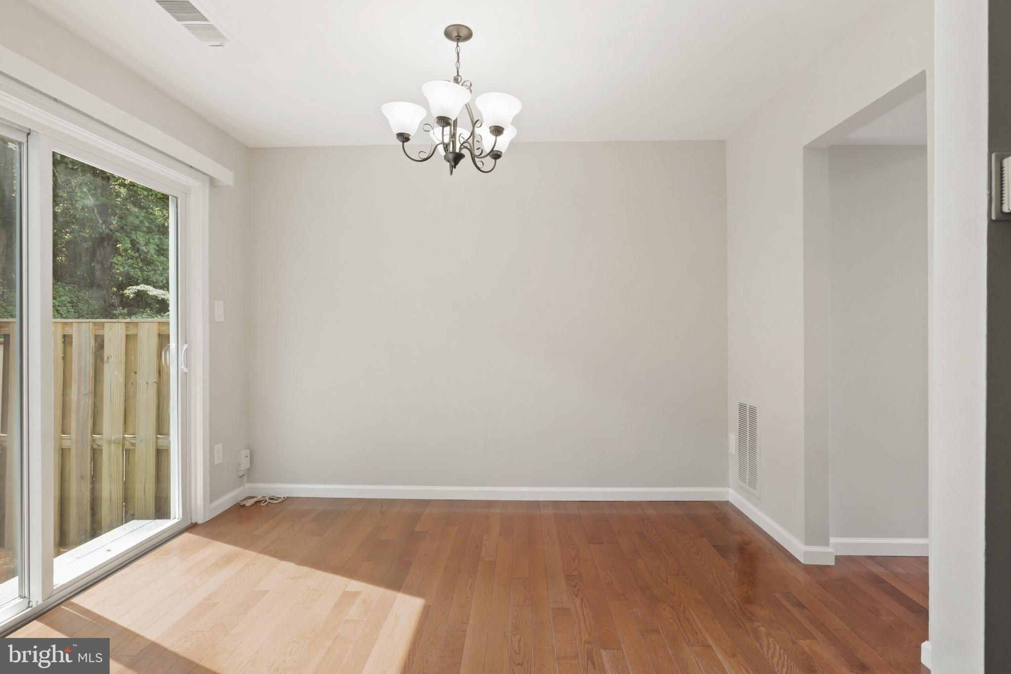 DANBURY FOREST - Residential Lease