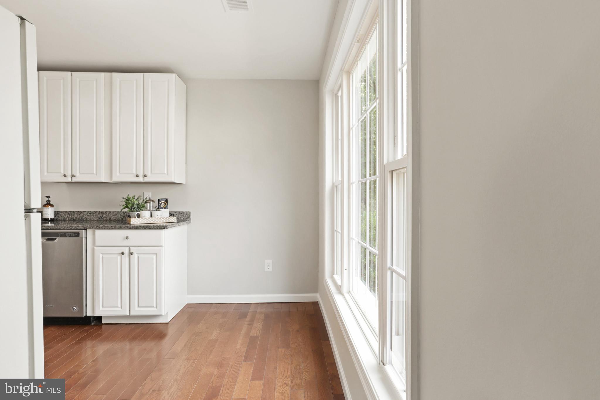 DANBURY FOREST - Residential Lease