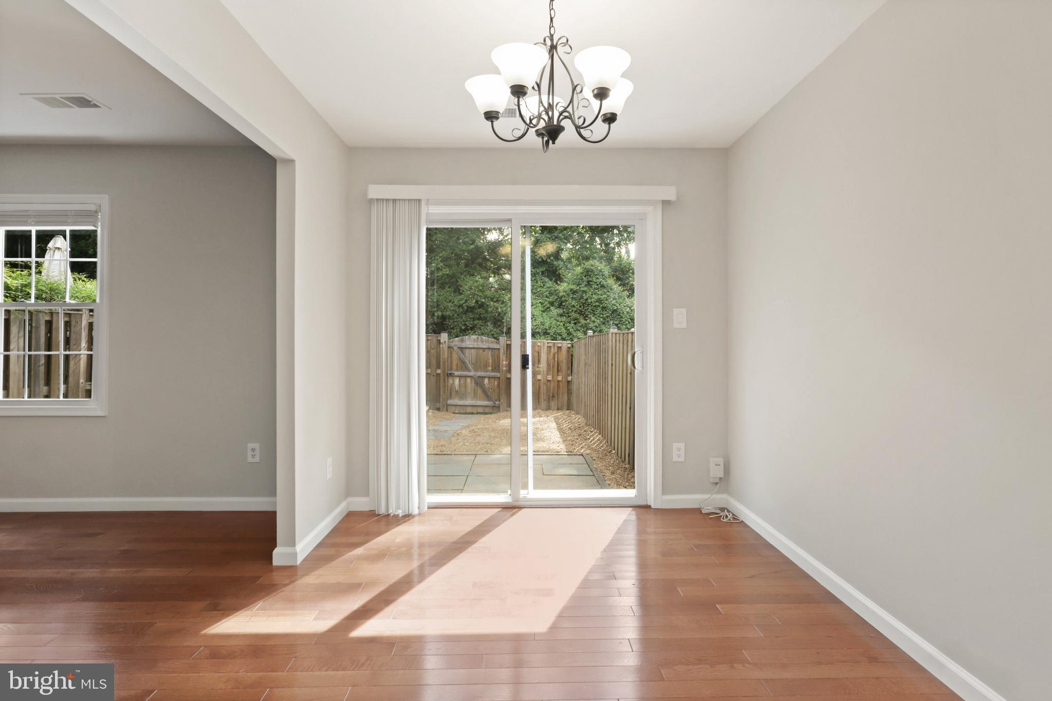 DANBURY FOREST - Residential Lease