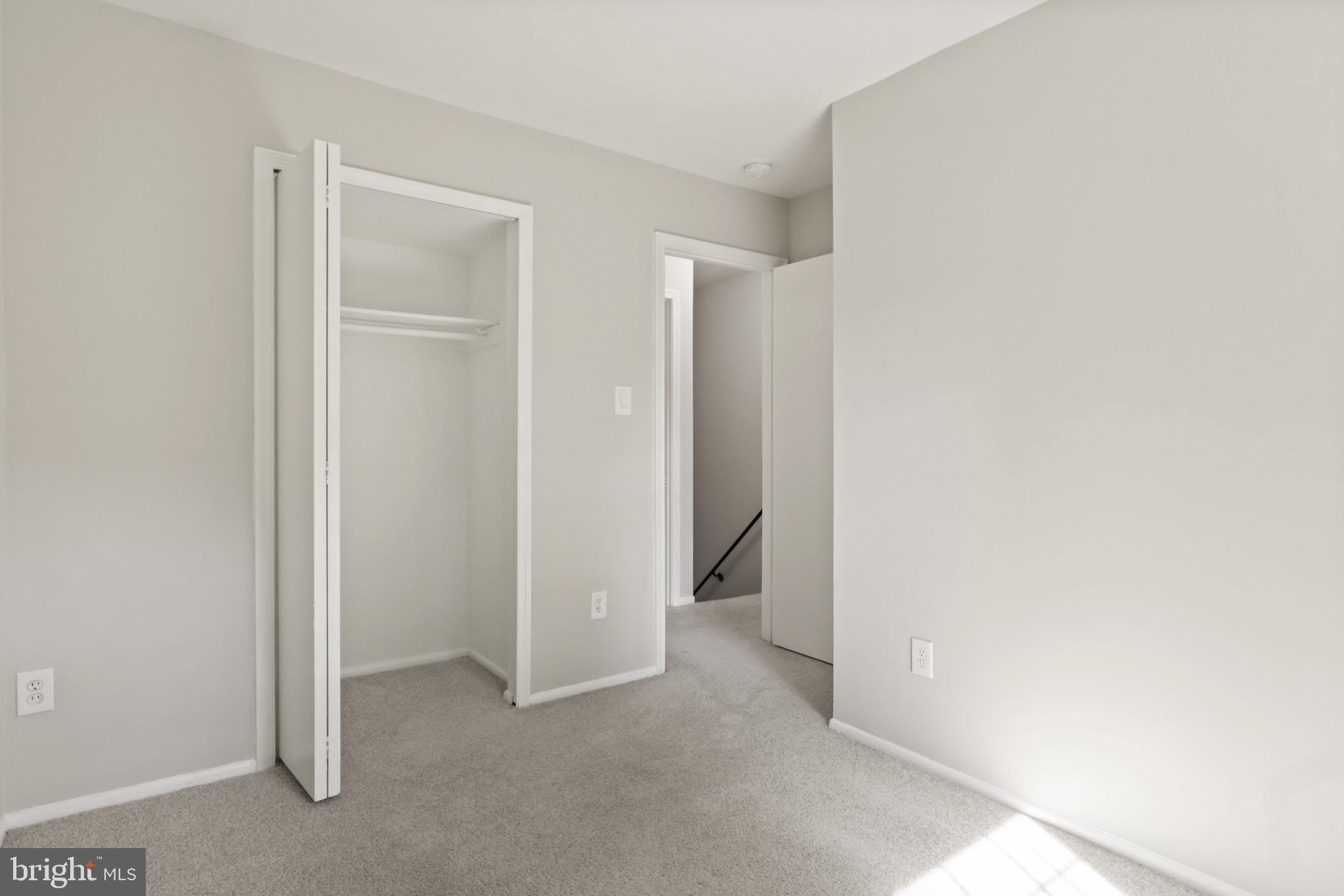 DANBURY FOREST - Residential Lease