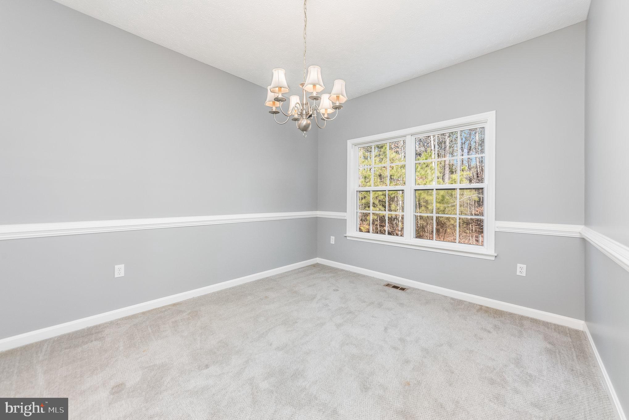 SIX LAKES WEST - Residential