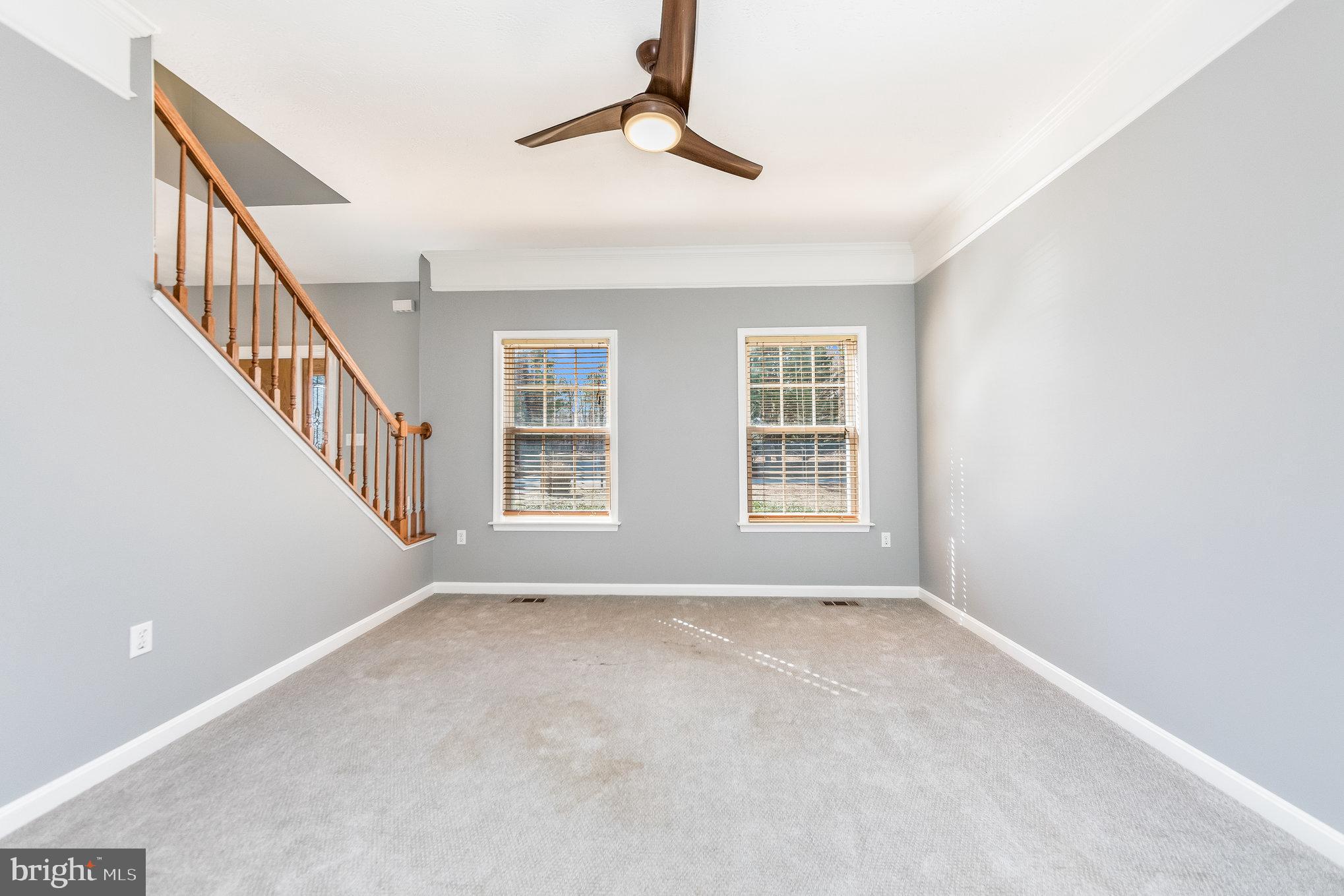 SIX LAKES WEST - Residential