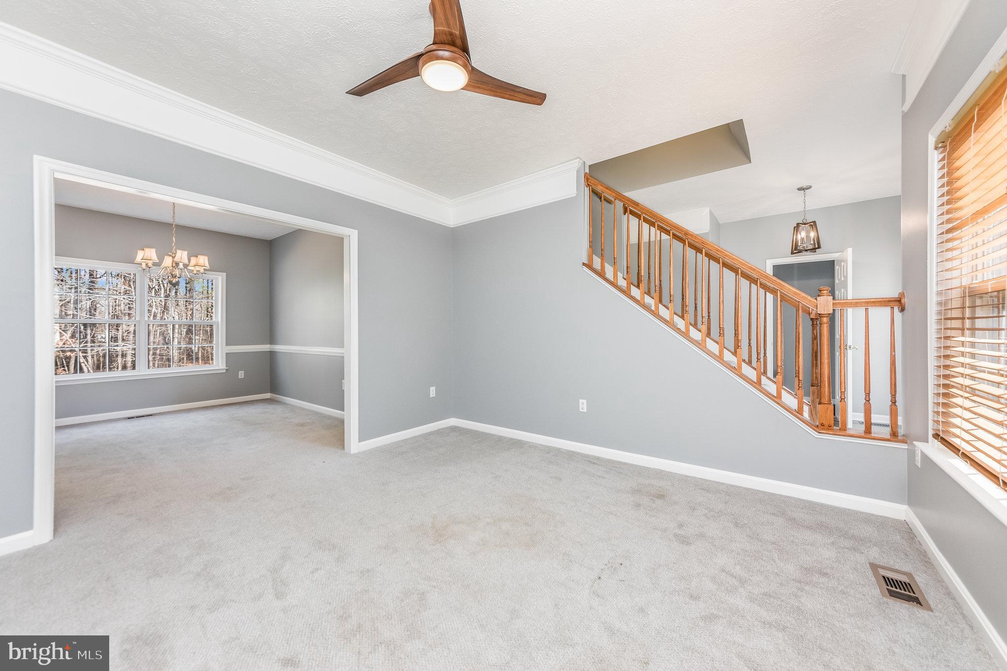 SIX LAKES WEST - Residential